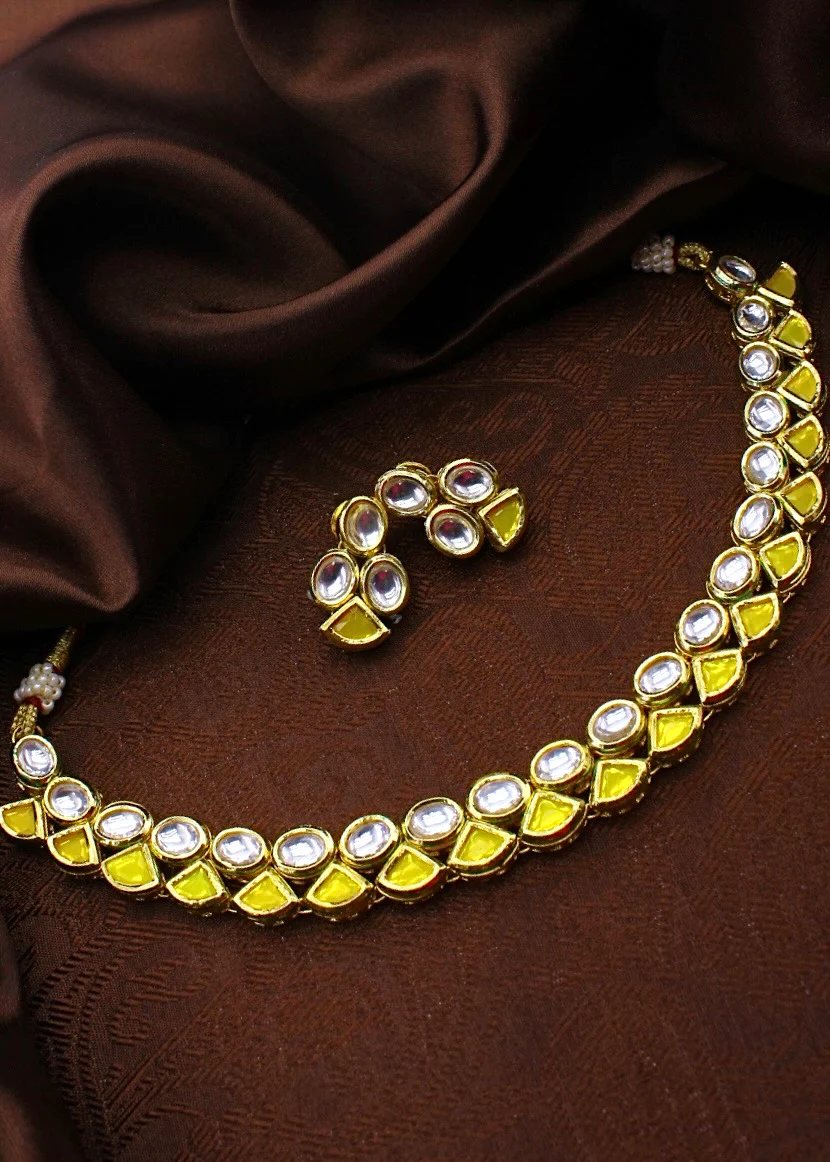 TRANGLE DESIGNER NECKLACE - Image 5