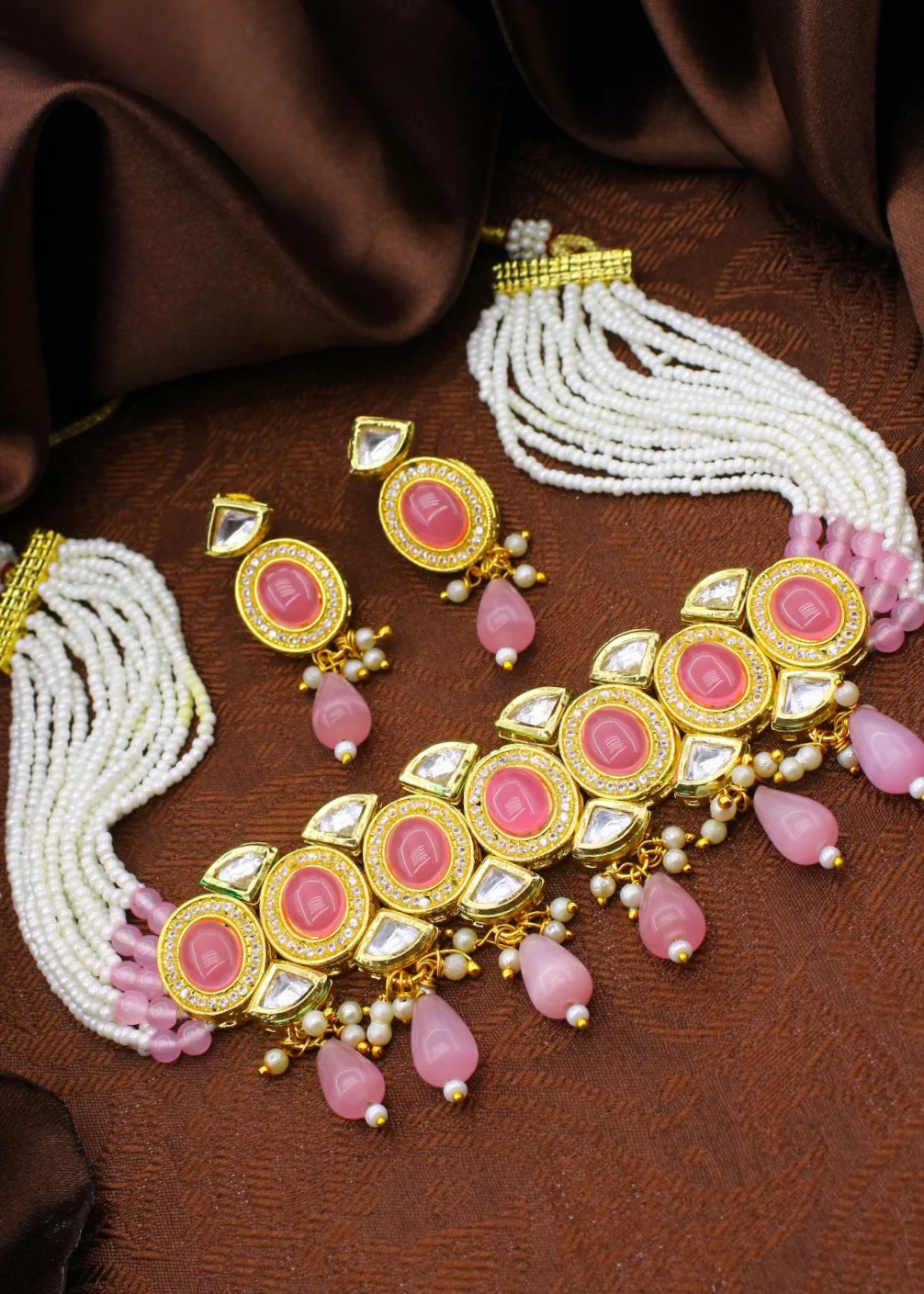 RAVISHING KUNDAN NECKLACE - Image 12