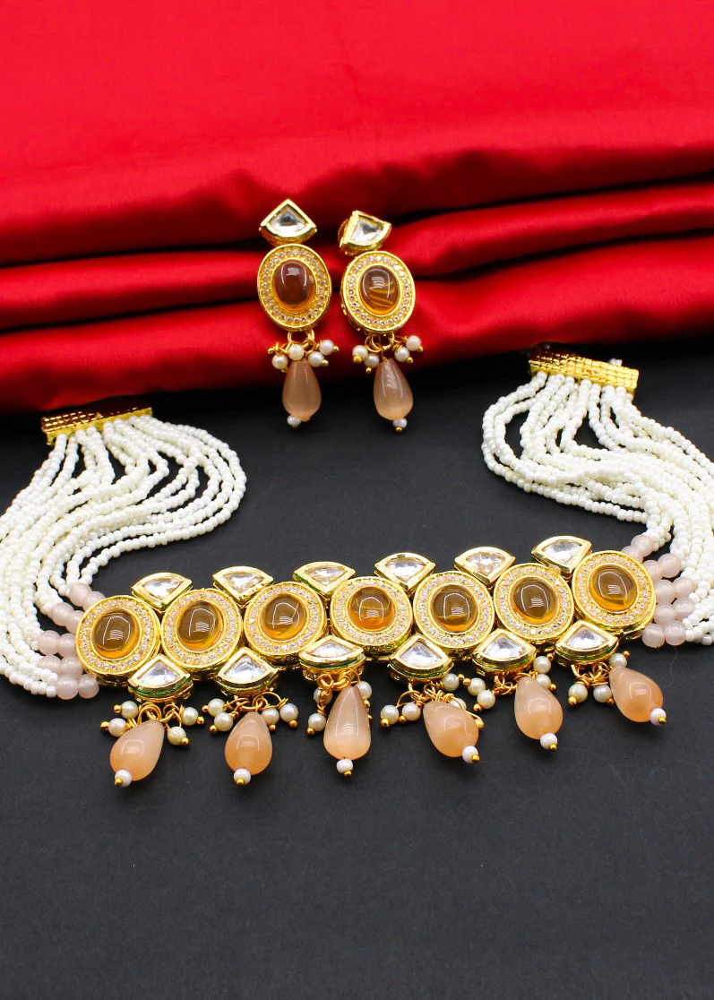 RAVISHING KUNDAN NECKLACE - Image 9