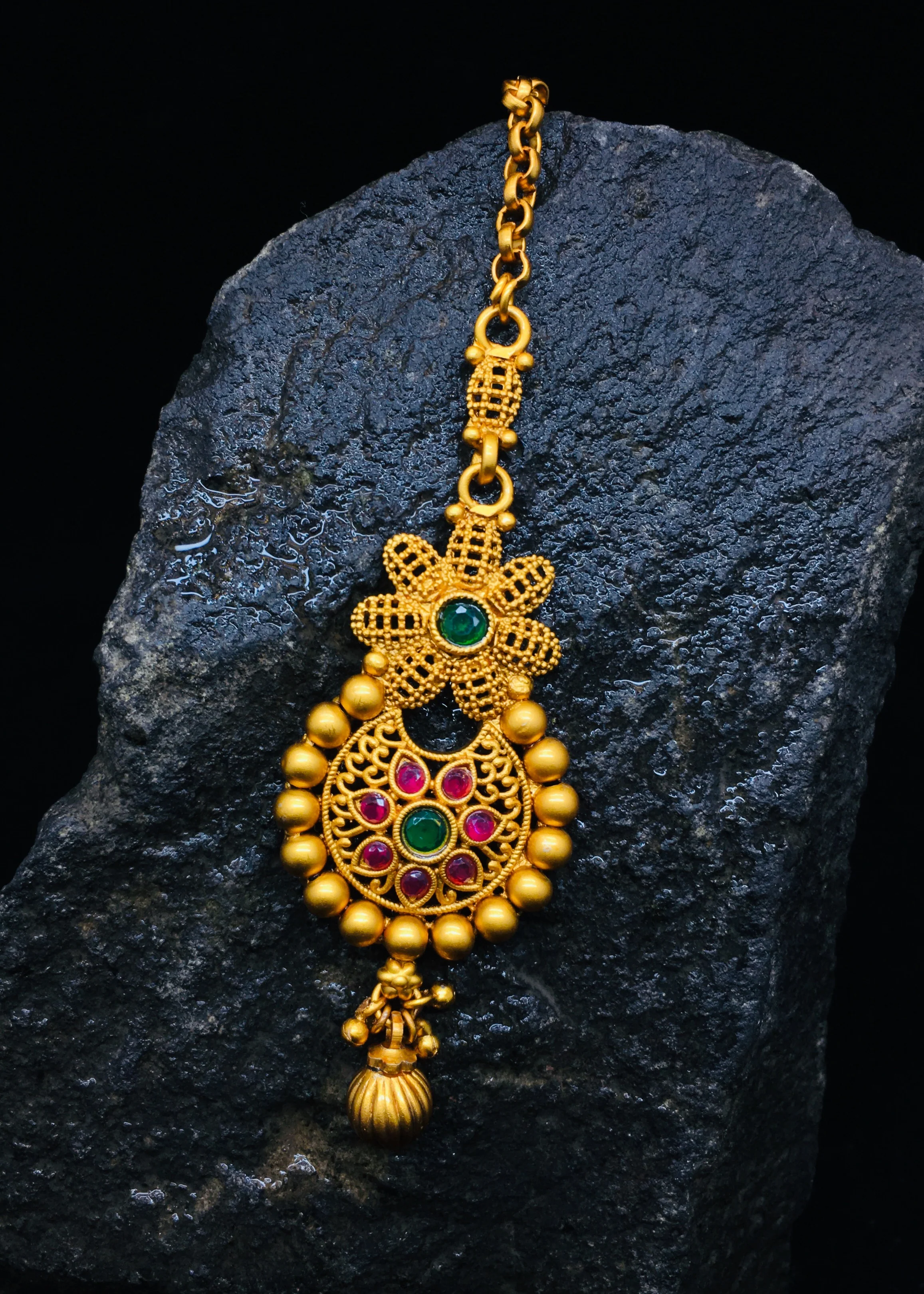 BEAUTIFUL DESIGNER BINDI - Image 5
