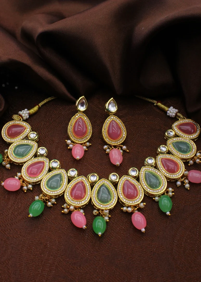 EXCLUSIVE KUNDAN NECKLACE - Image 10