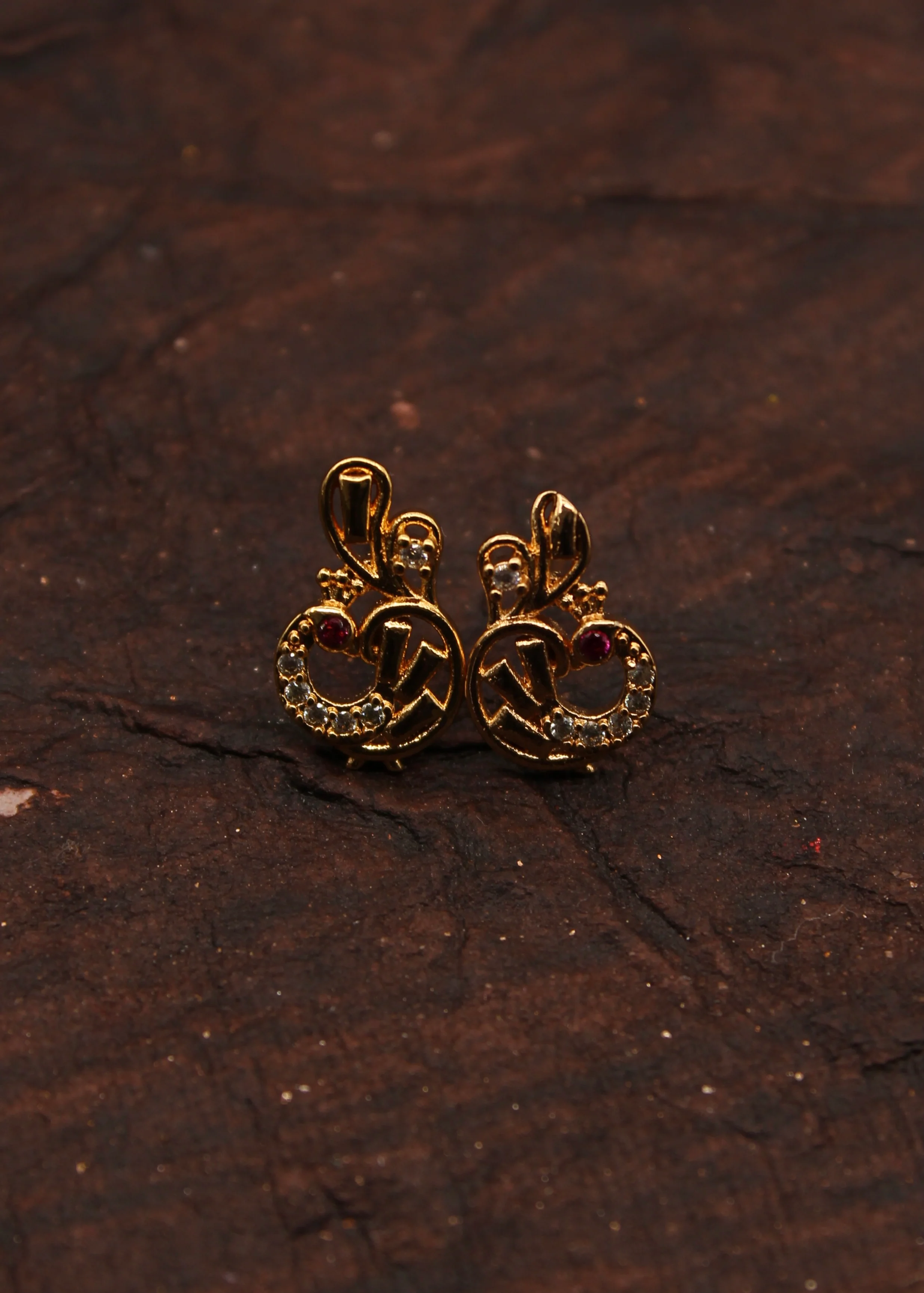 GRACEFUL DIA EARRINGS - Image 3