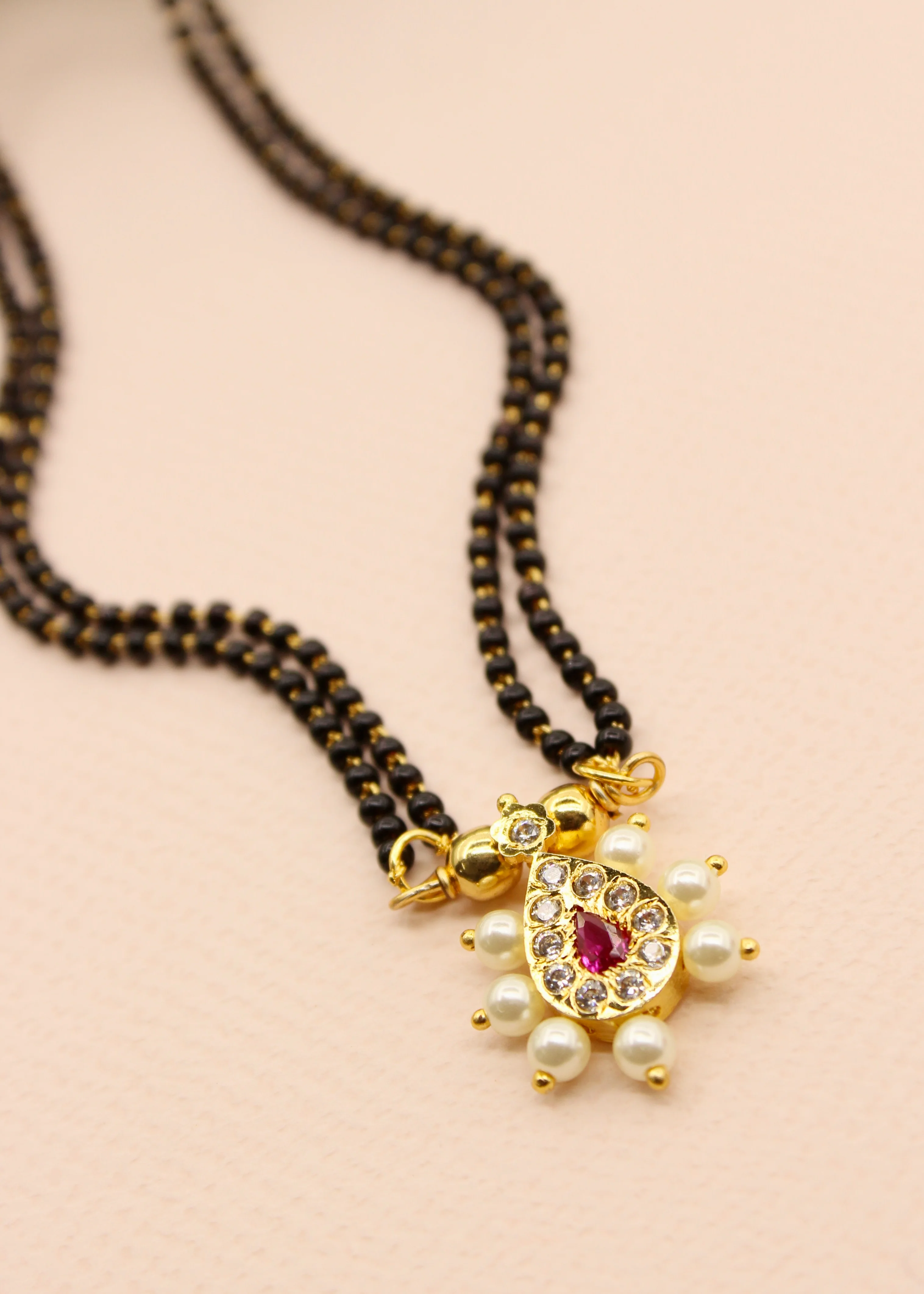SLEEK PEARLS MANGALSUTRA - Image 4