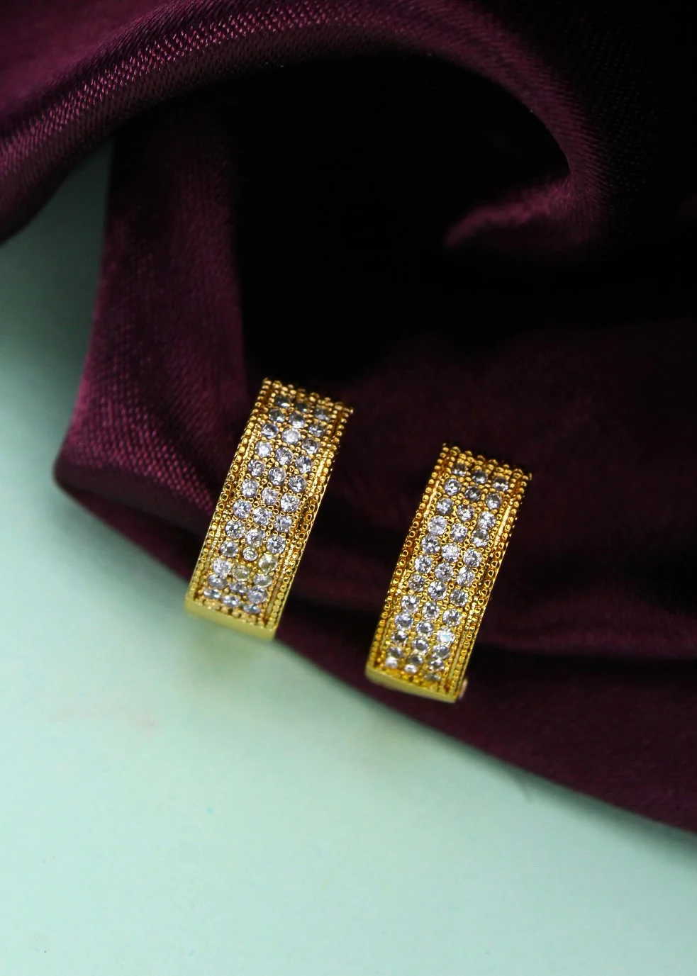 STONE DESIGN EAR-STUDS