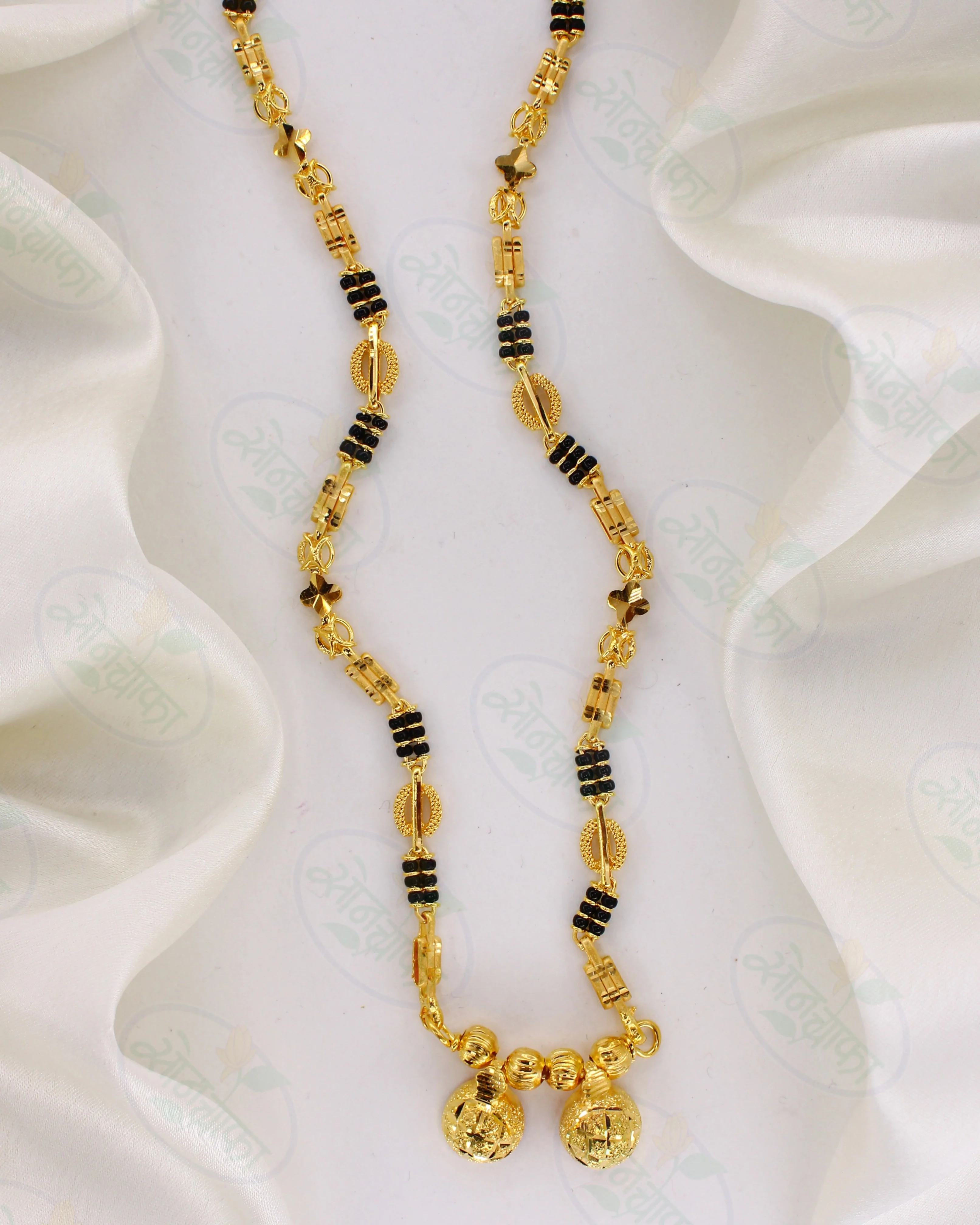 REGAL MAJESTY GOLD PLATED WATI PENDANT MANGALSUTRA - Image 2