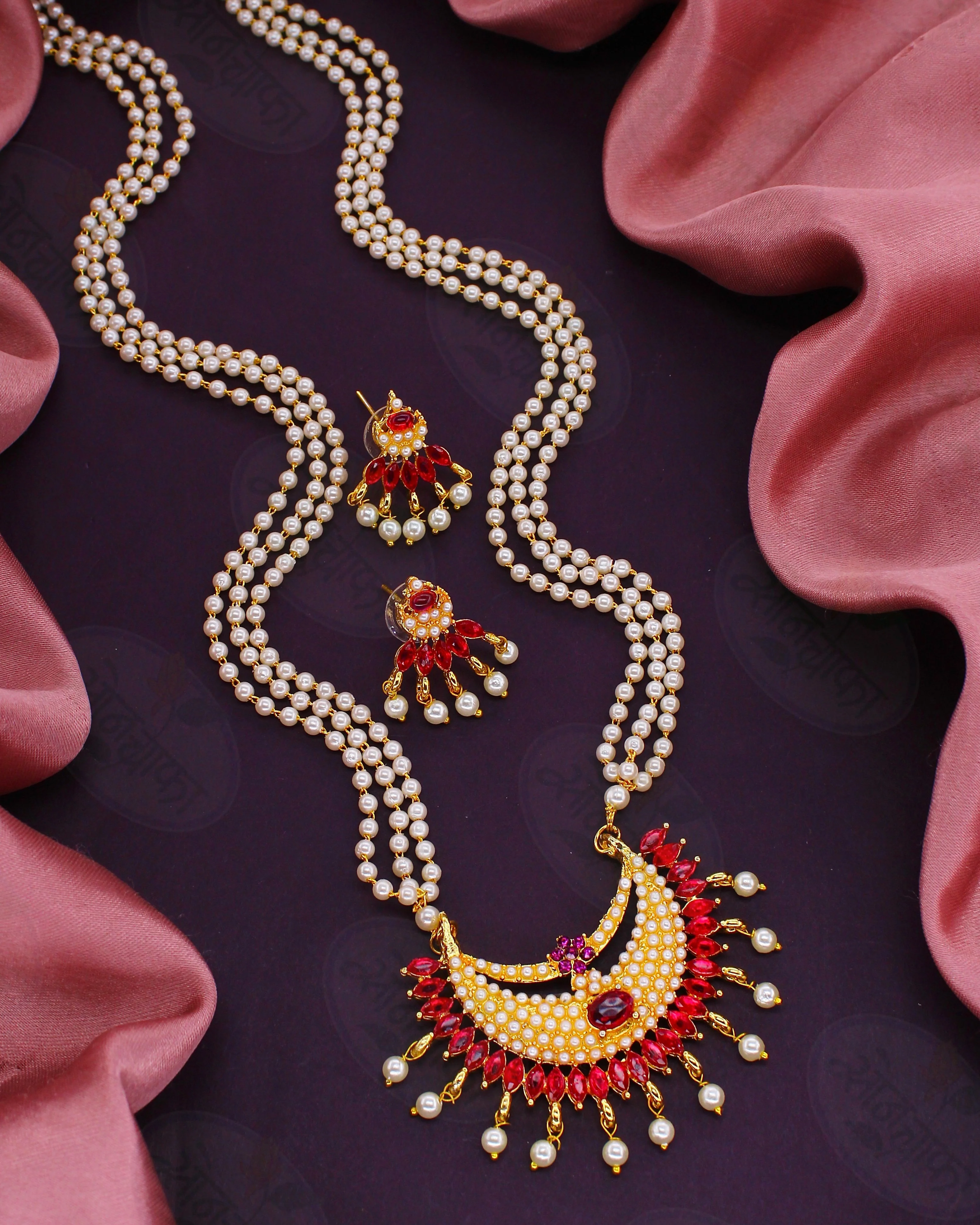 UNIQUELY DESIGNED PEARL NECKLACE - Image 3