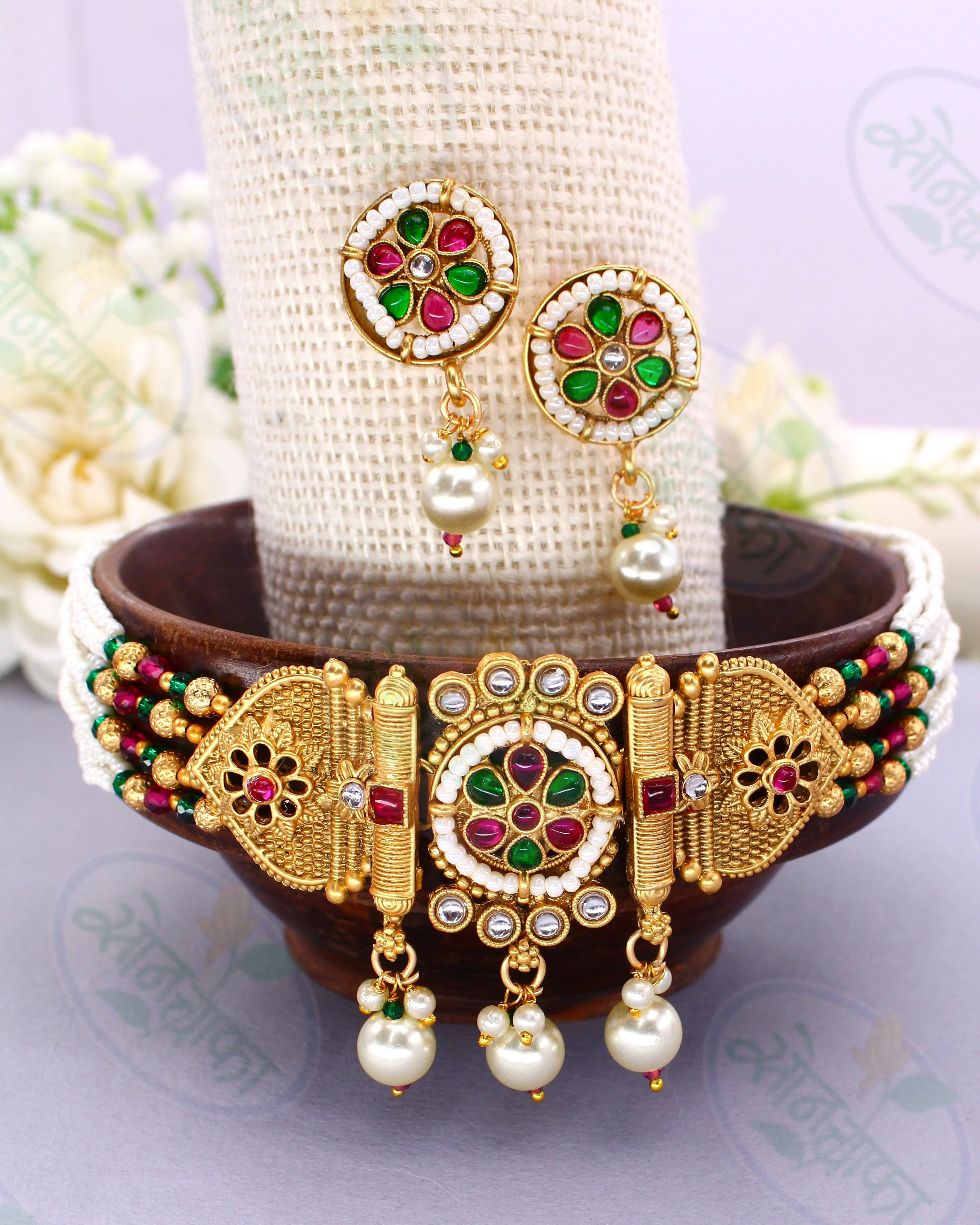 ALLURING PEARL BEADS CHOKER - Image 3