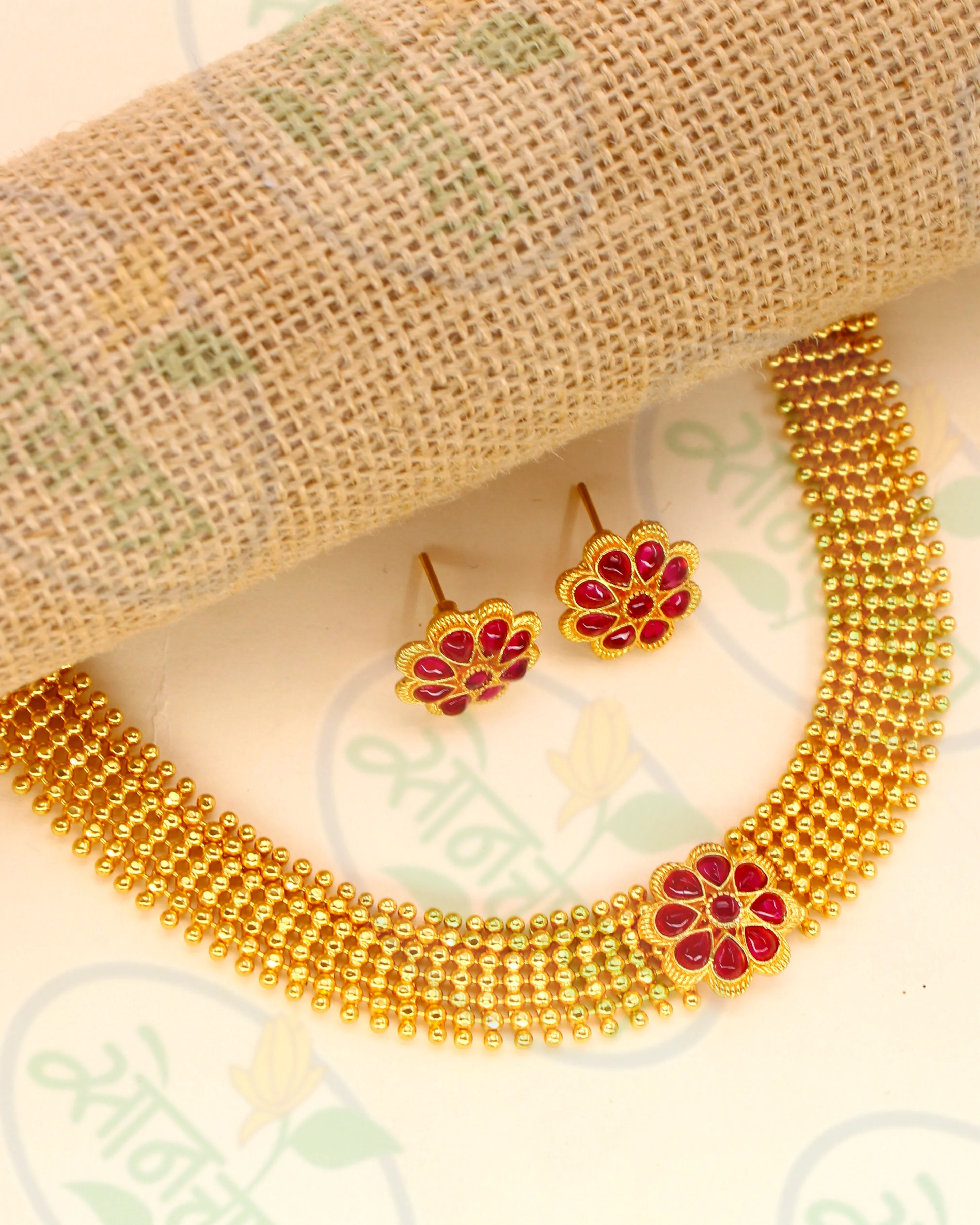 KEMP STONE DESIGNER NECKLACE