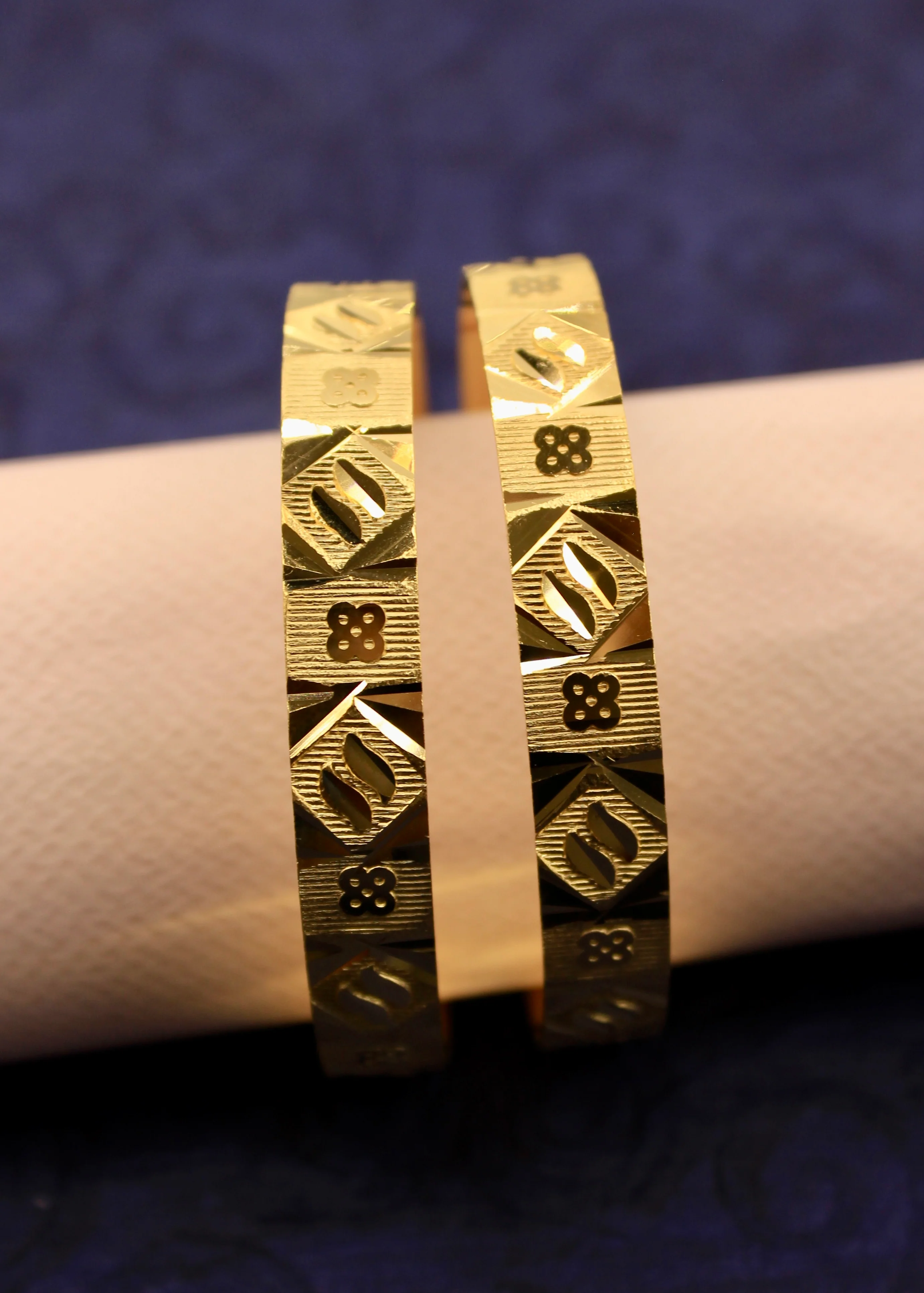 GLOSSY GOLD PLATED BANGLES - Image 8