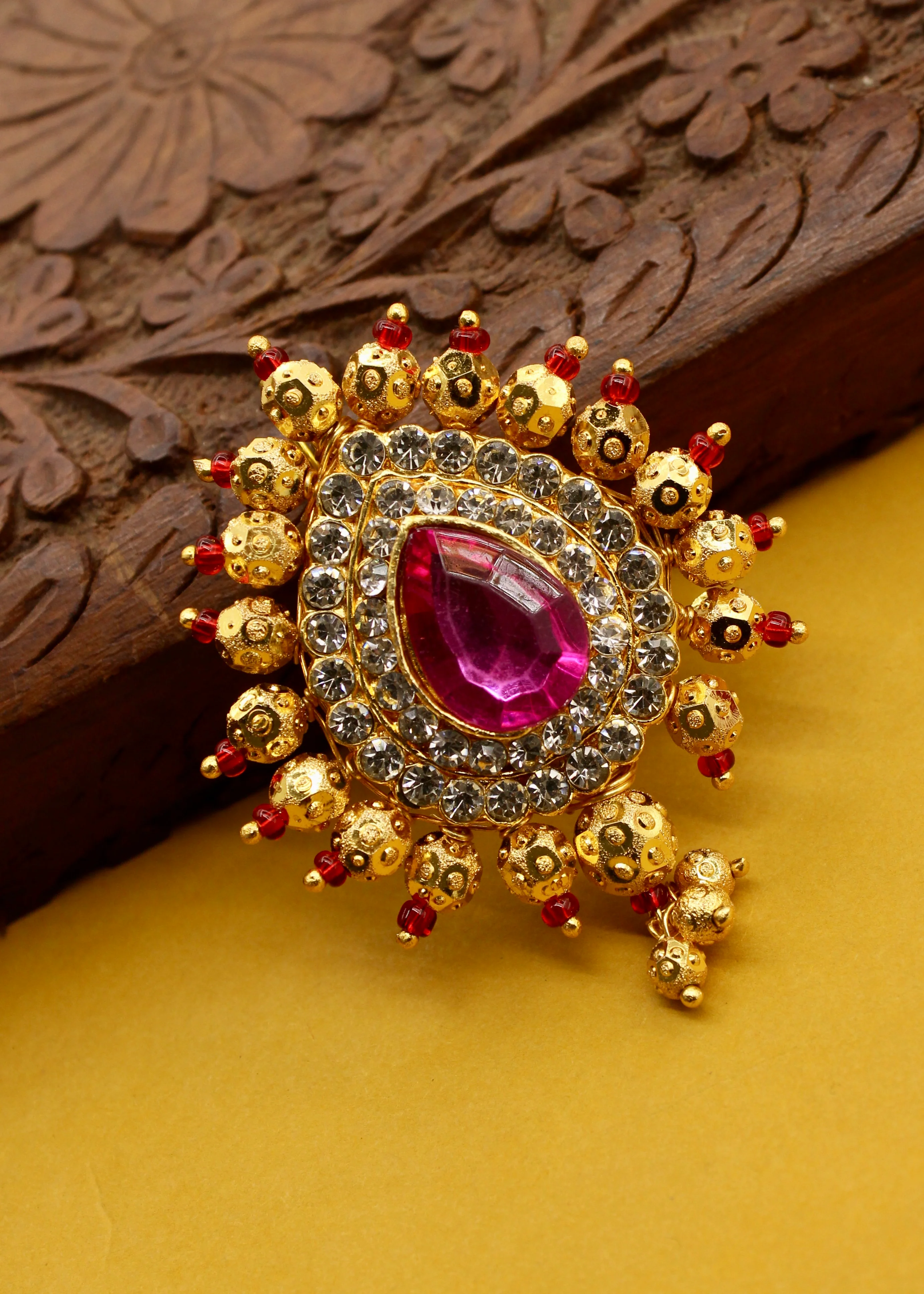 RAVISHING SAREE BROOCH - Image 2