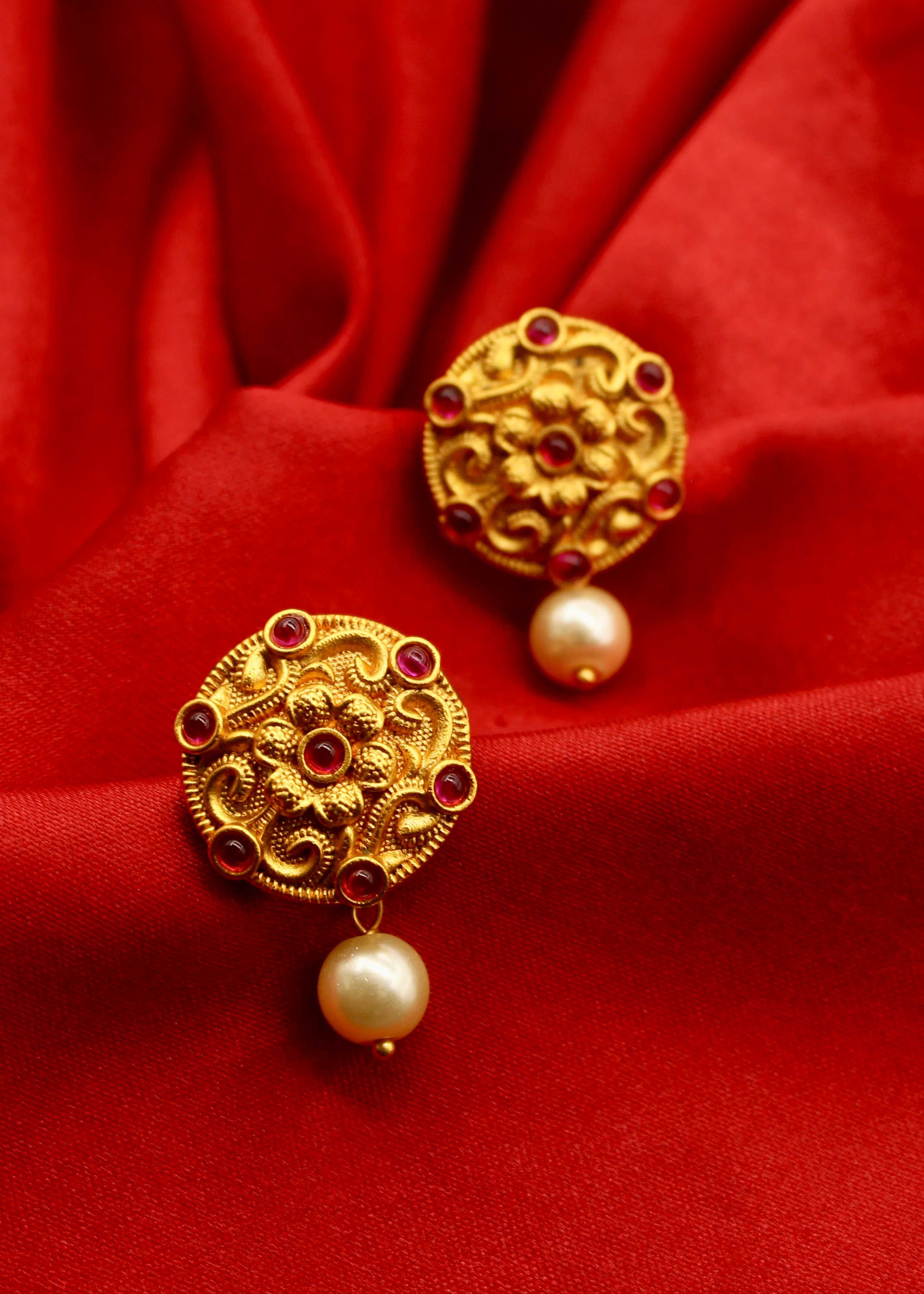 BLOSSOM MATTE EARRINGS - Image 7