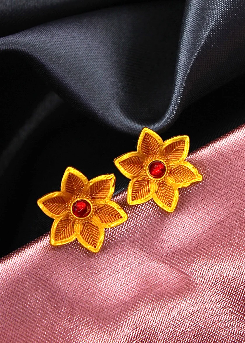 SMALL EAR STUDS - Image 2