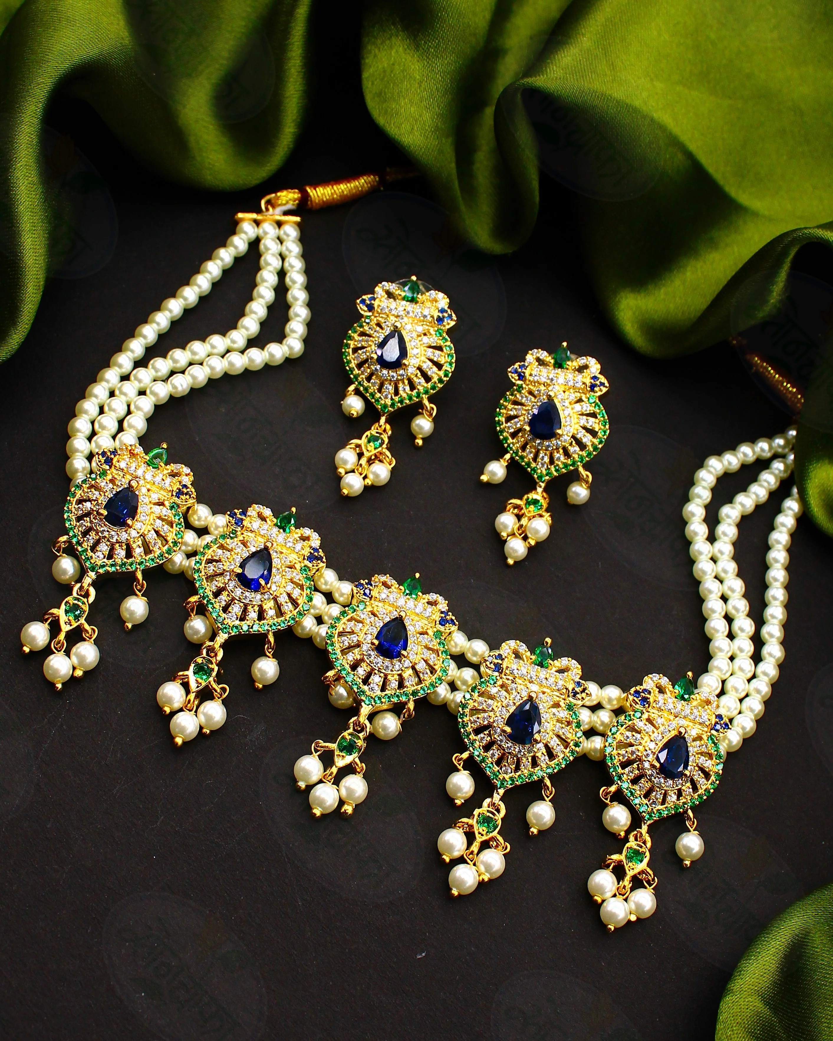 GLOSSY MOTI CHOKER SET - Image 2