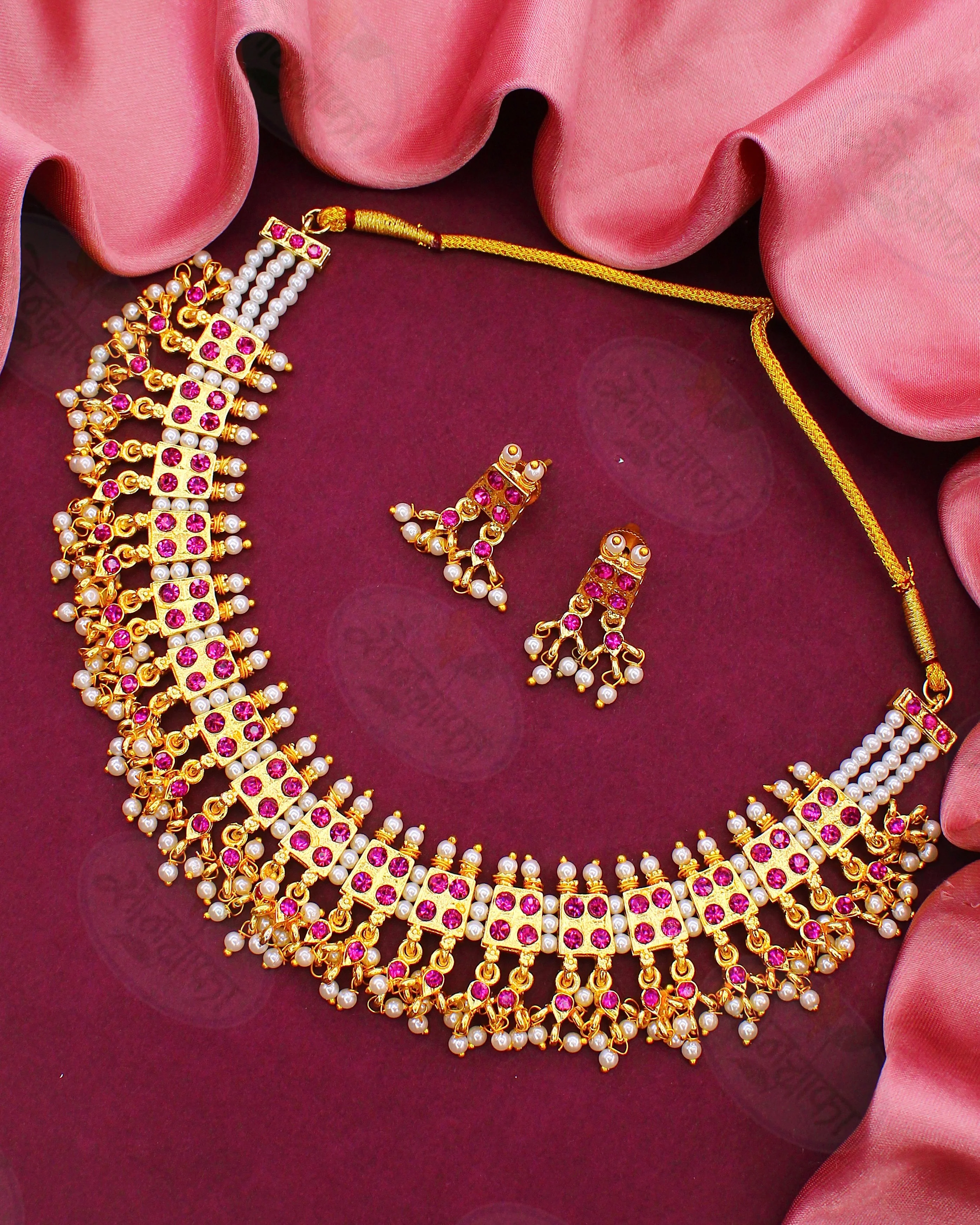 REGAL ENCHANTMENT PEARL NECKLACE - Image 2