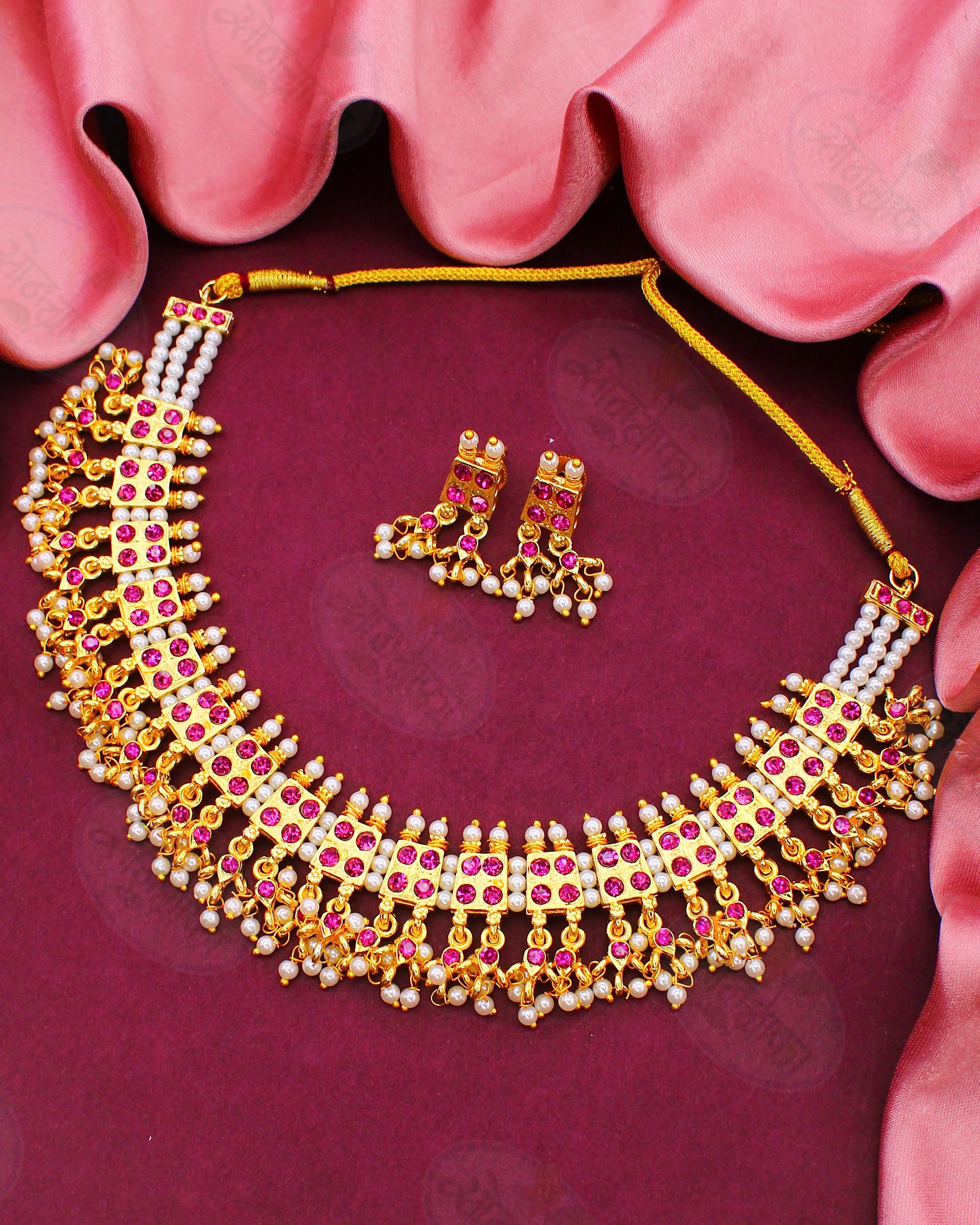 REGAL ENCHANTMENT PEARL NECKLACE - Image 4