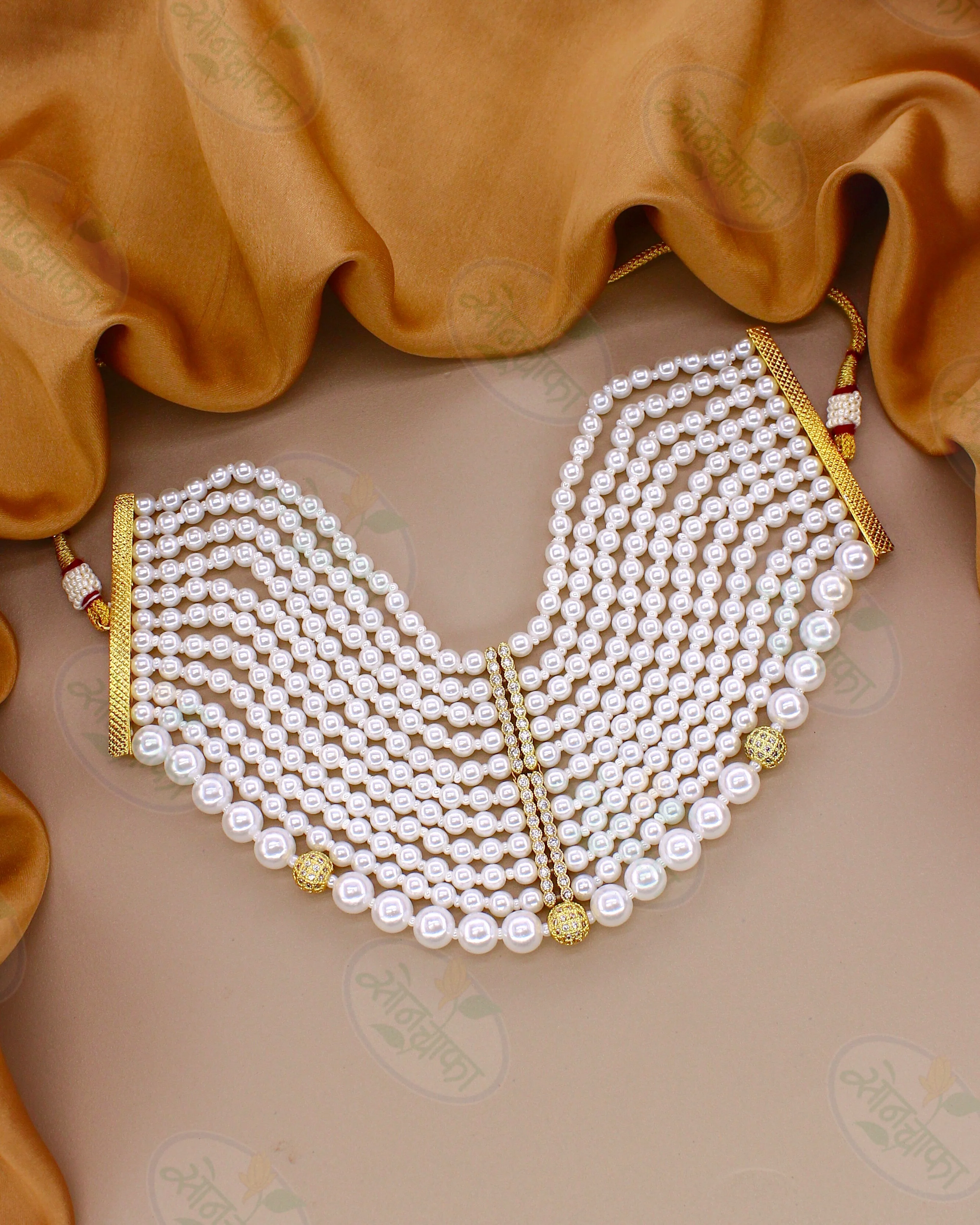 IMPRESSIVE FANCY PEARL NECKLACE - Image 2