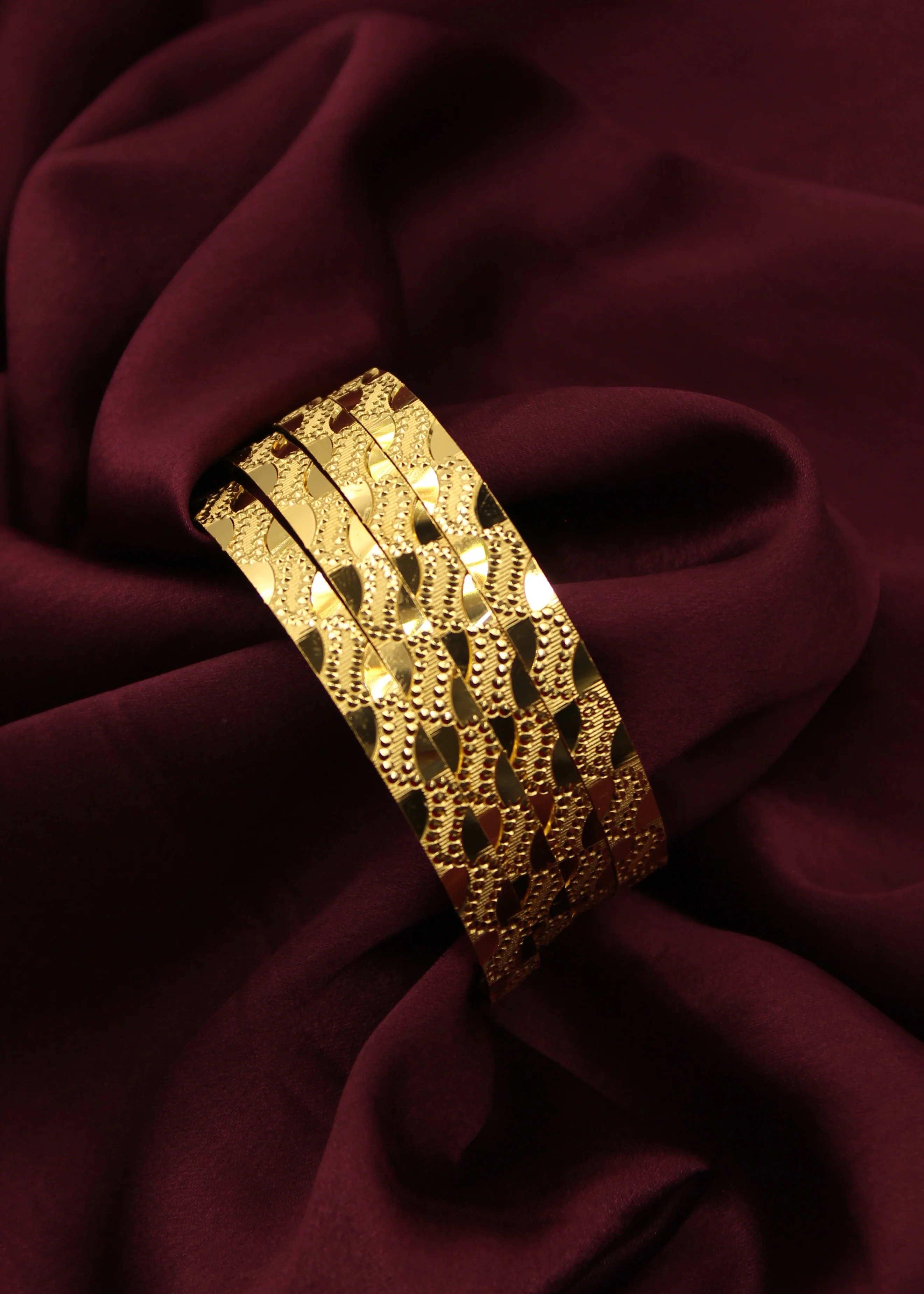 GOLD TONE STUNNING DESIGNER BANGLES - Image 6