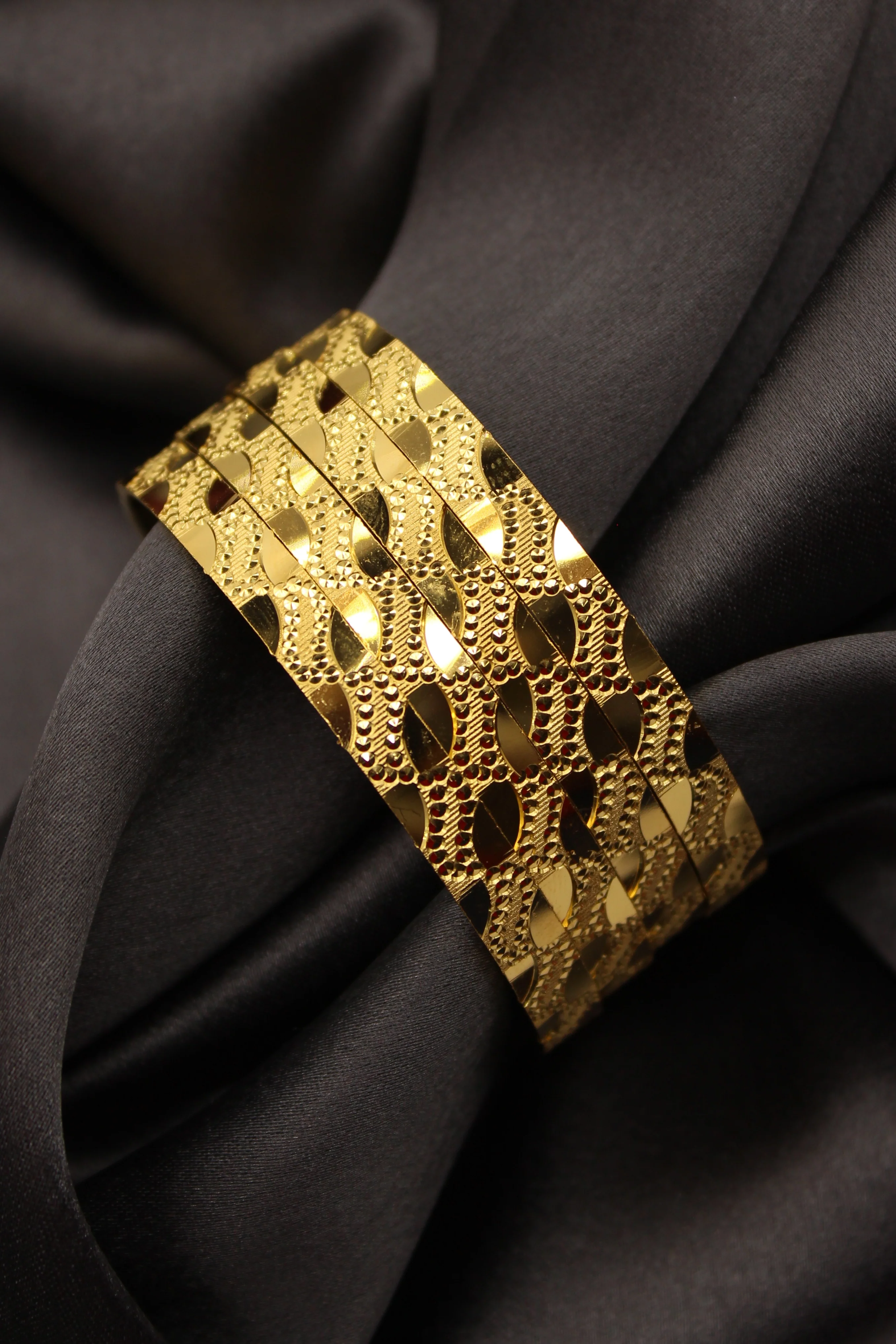 GOLD TONE STUNNING DESIGNER BANGLES - Image 7