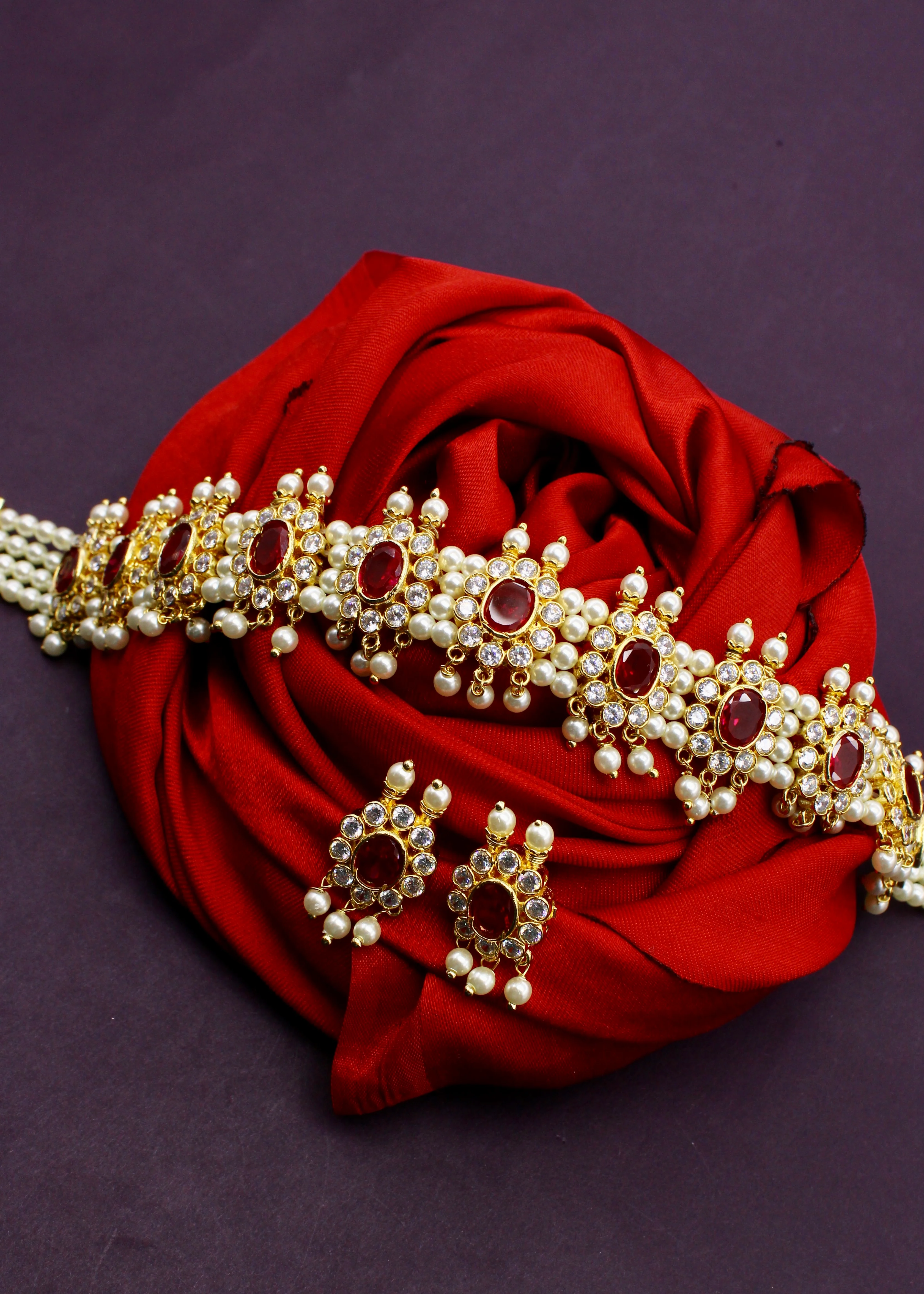 ETHEREAL PEARL BEADS CHOKER - Image 2
