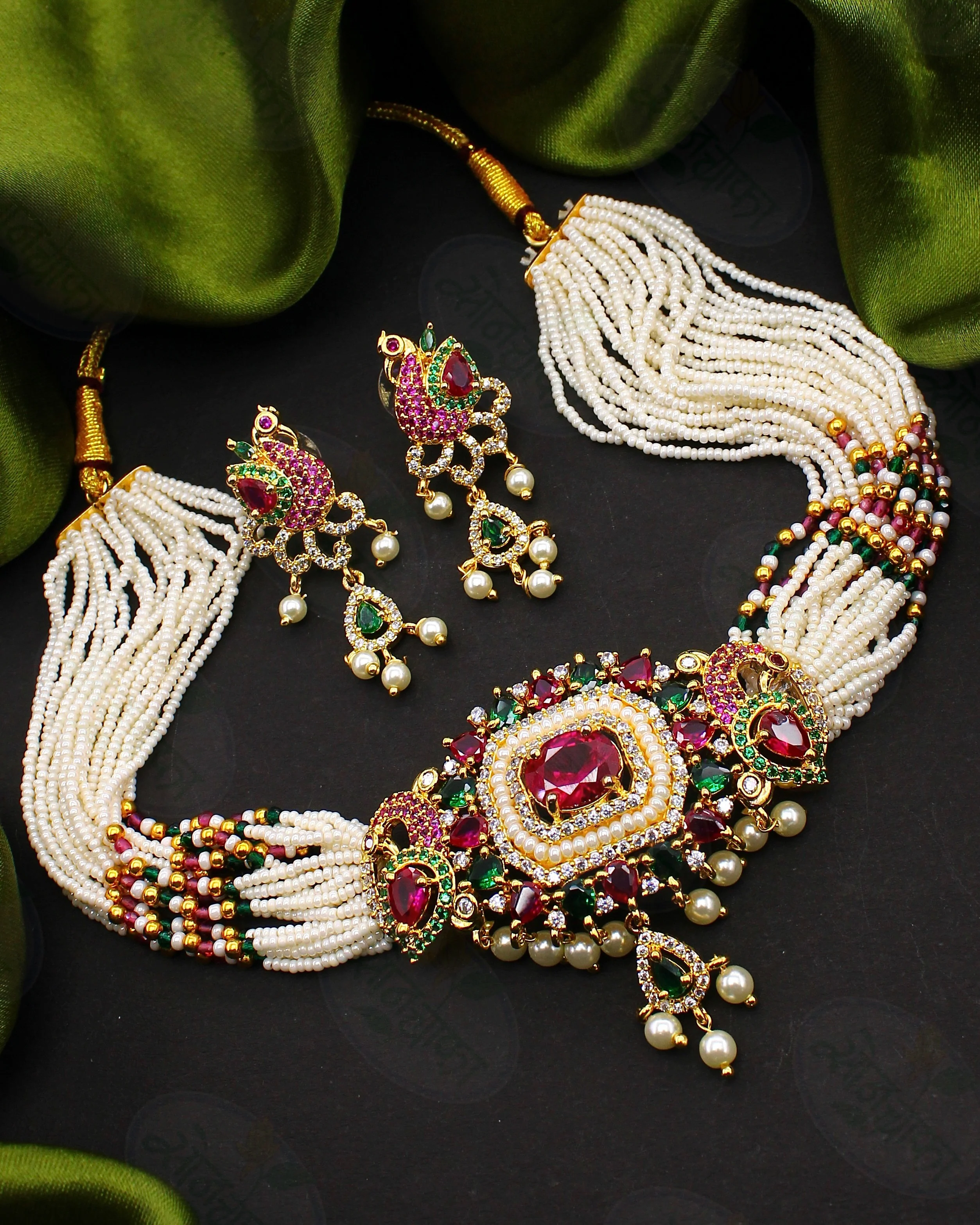 GLEAMING PEACOCK PEARL NECKLACE - Image 2