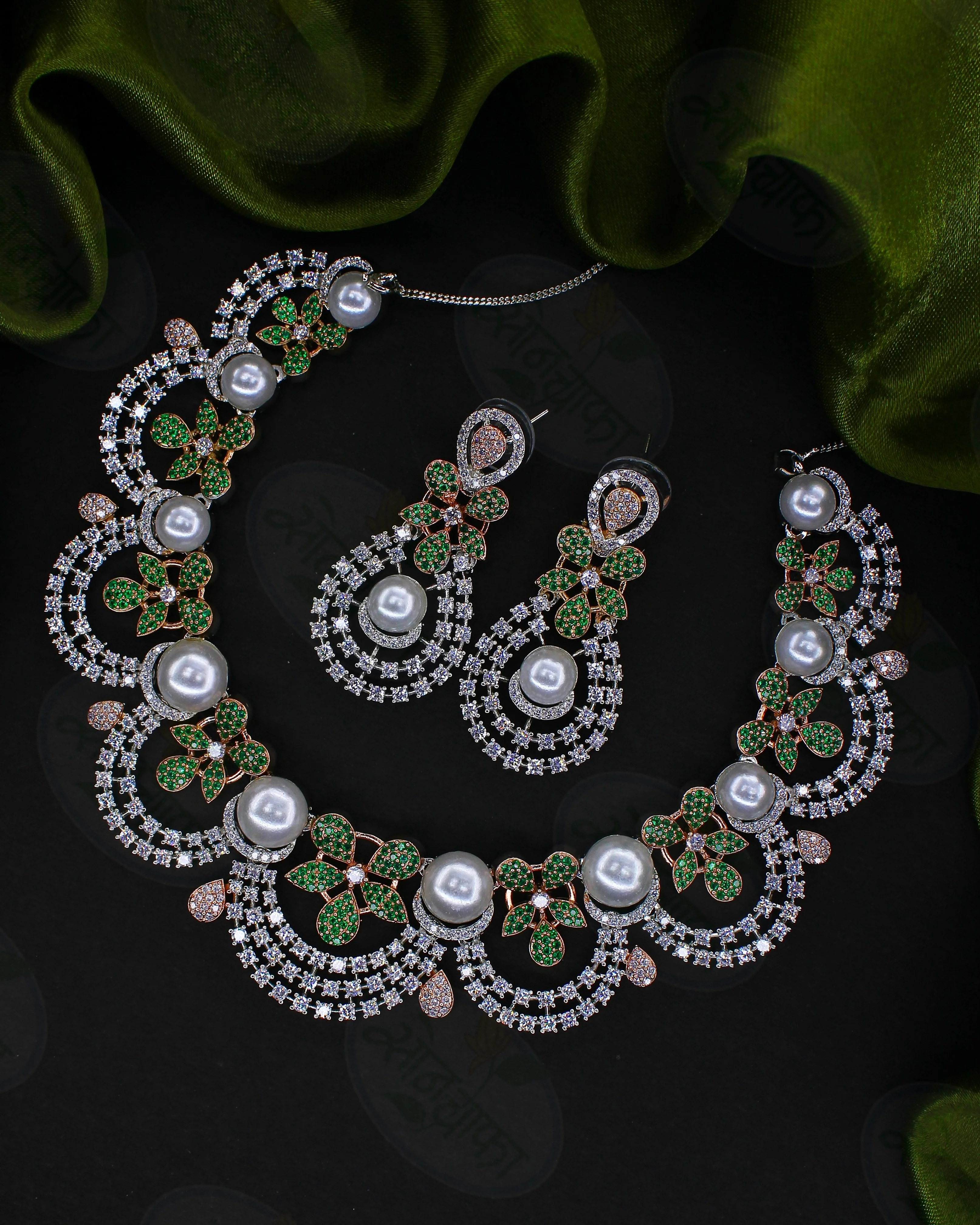 CLASSY DIA NECKLACE - Image 5