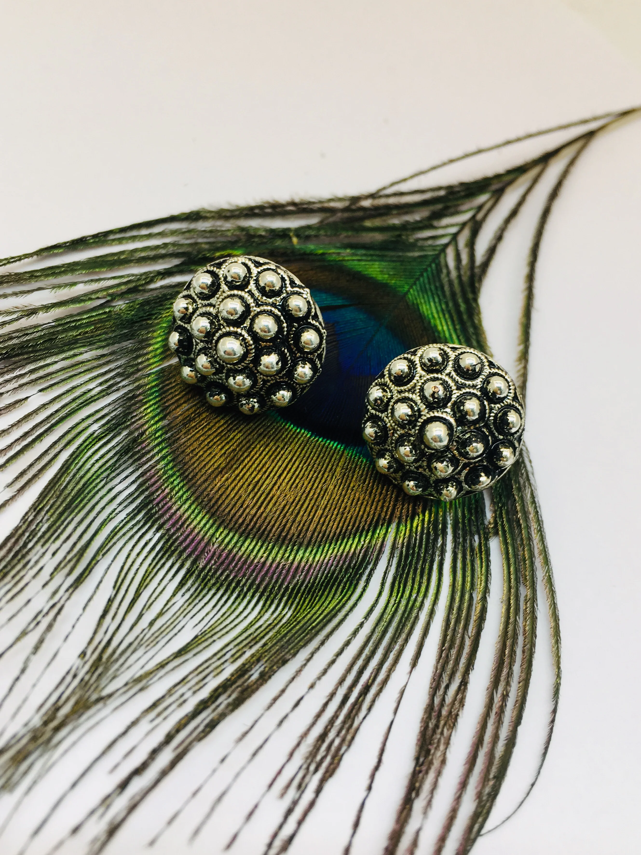 OXIDISED BEADS STUDS - Image 9