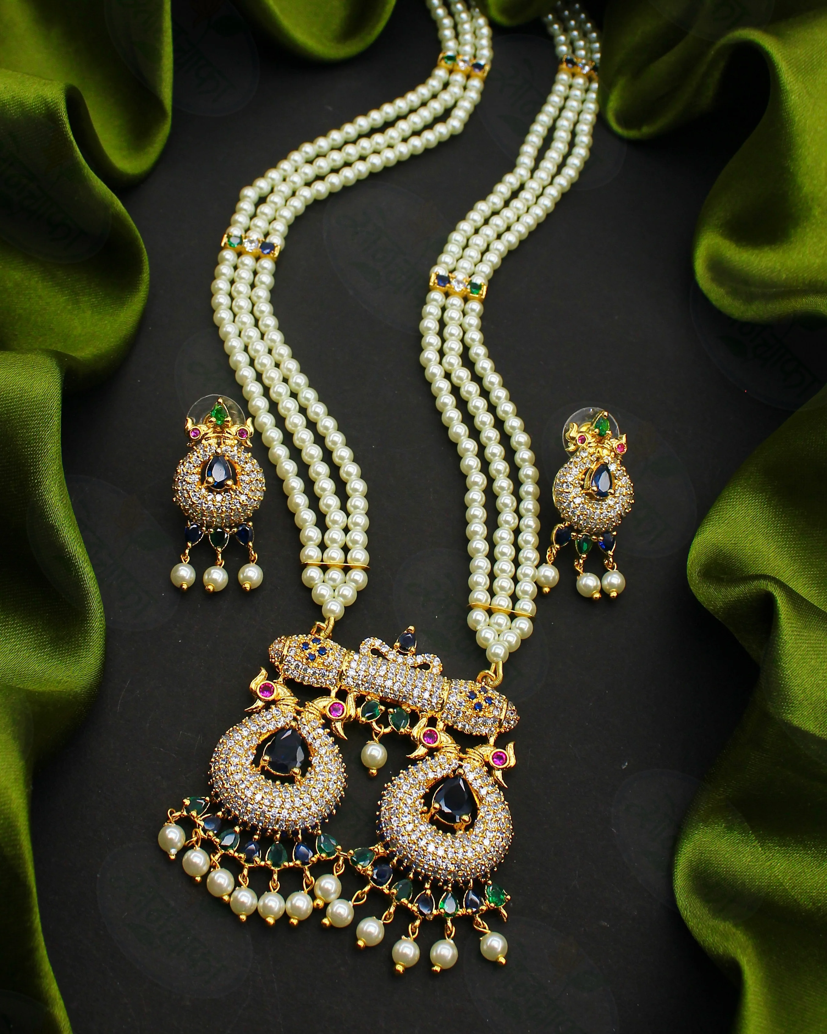 STYLISED GLAM PEARL NECKLACE - Image 2