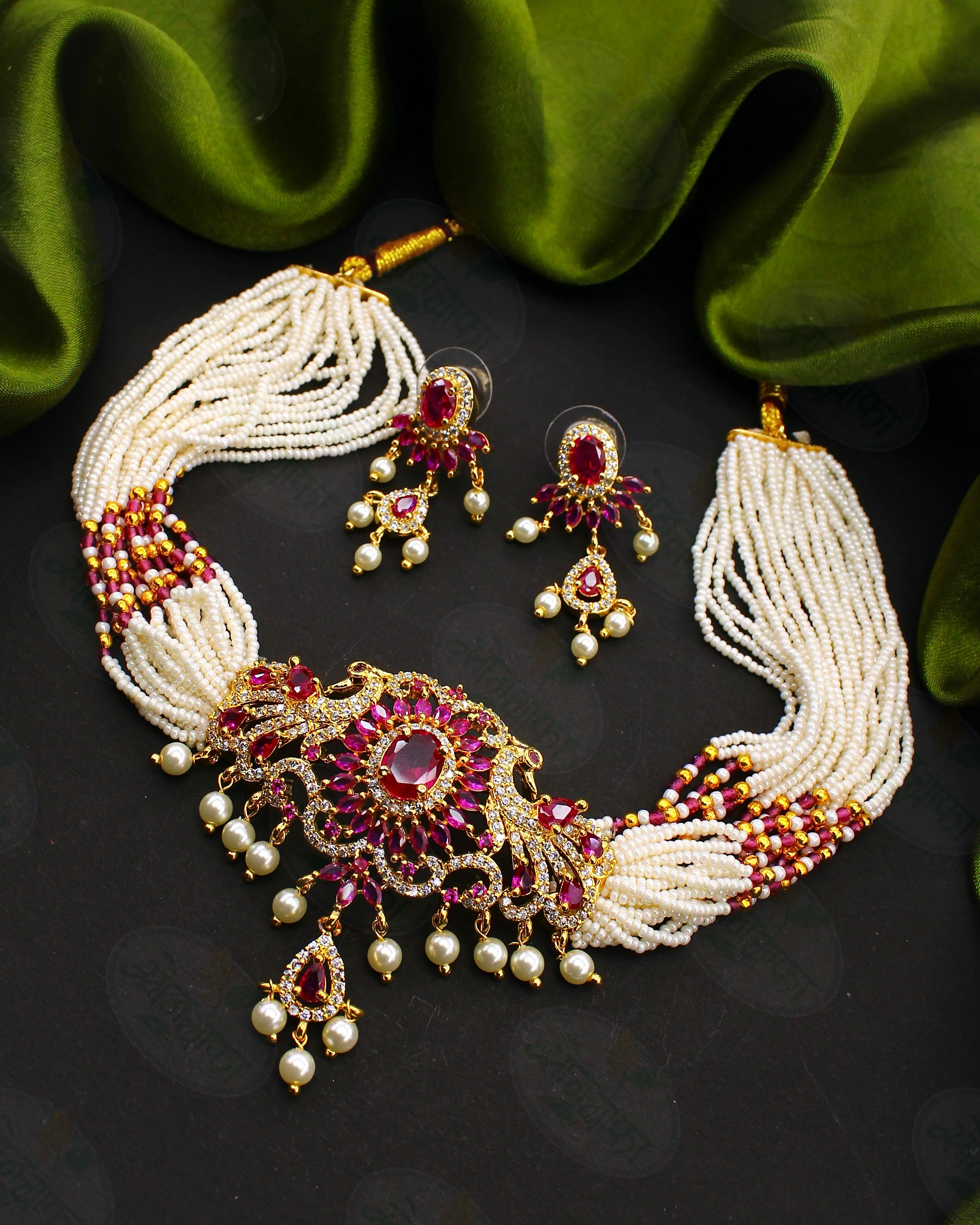 REGAL PEACOCK CHOKER - Image 3