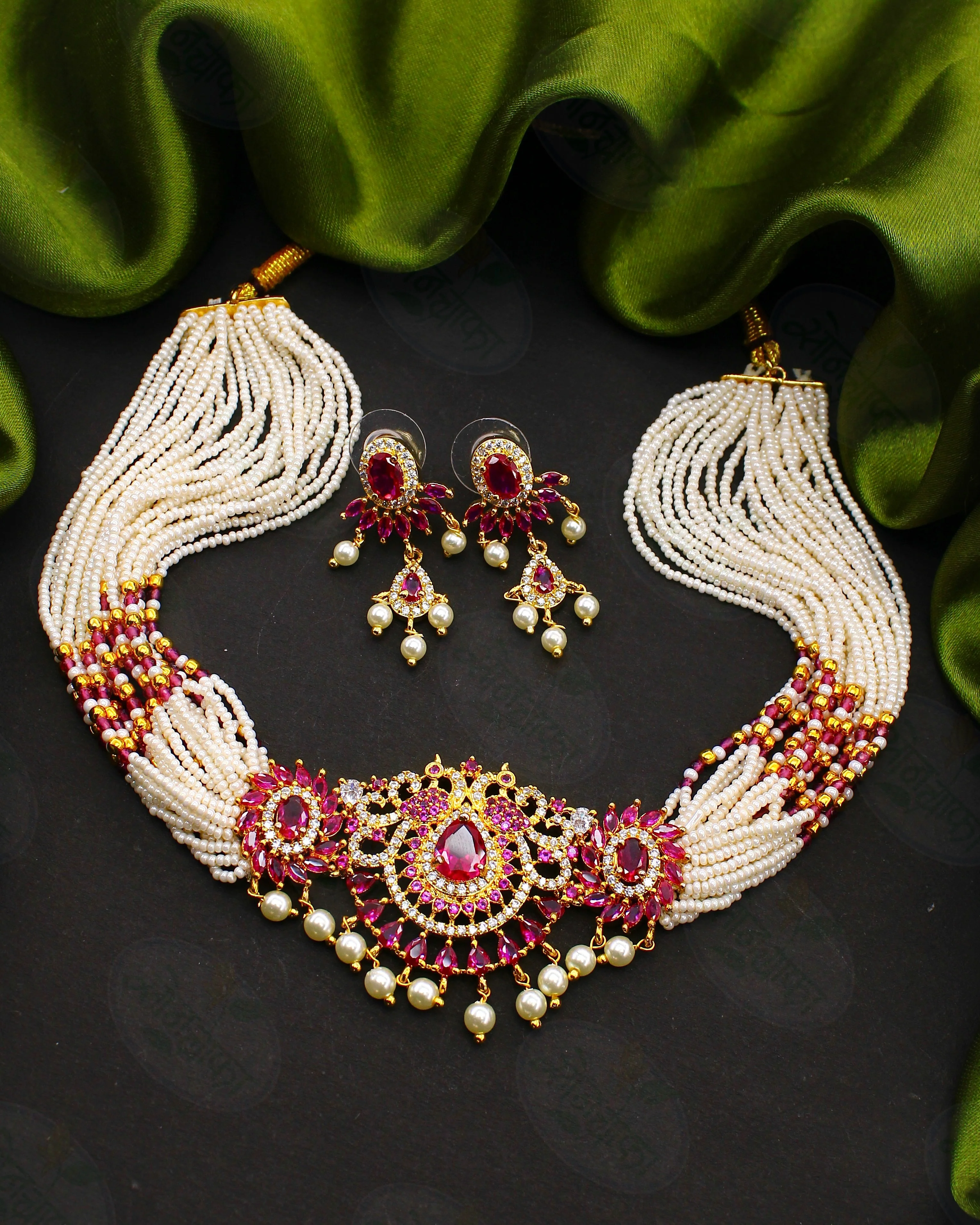 ELEGANT CLASSY PEARL NECKLACE - Image 3