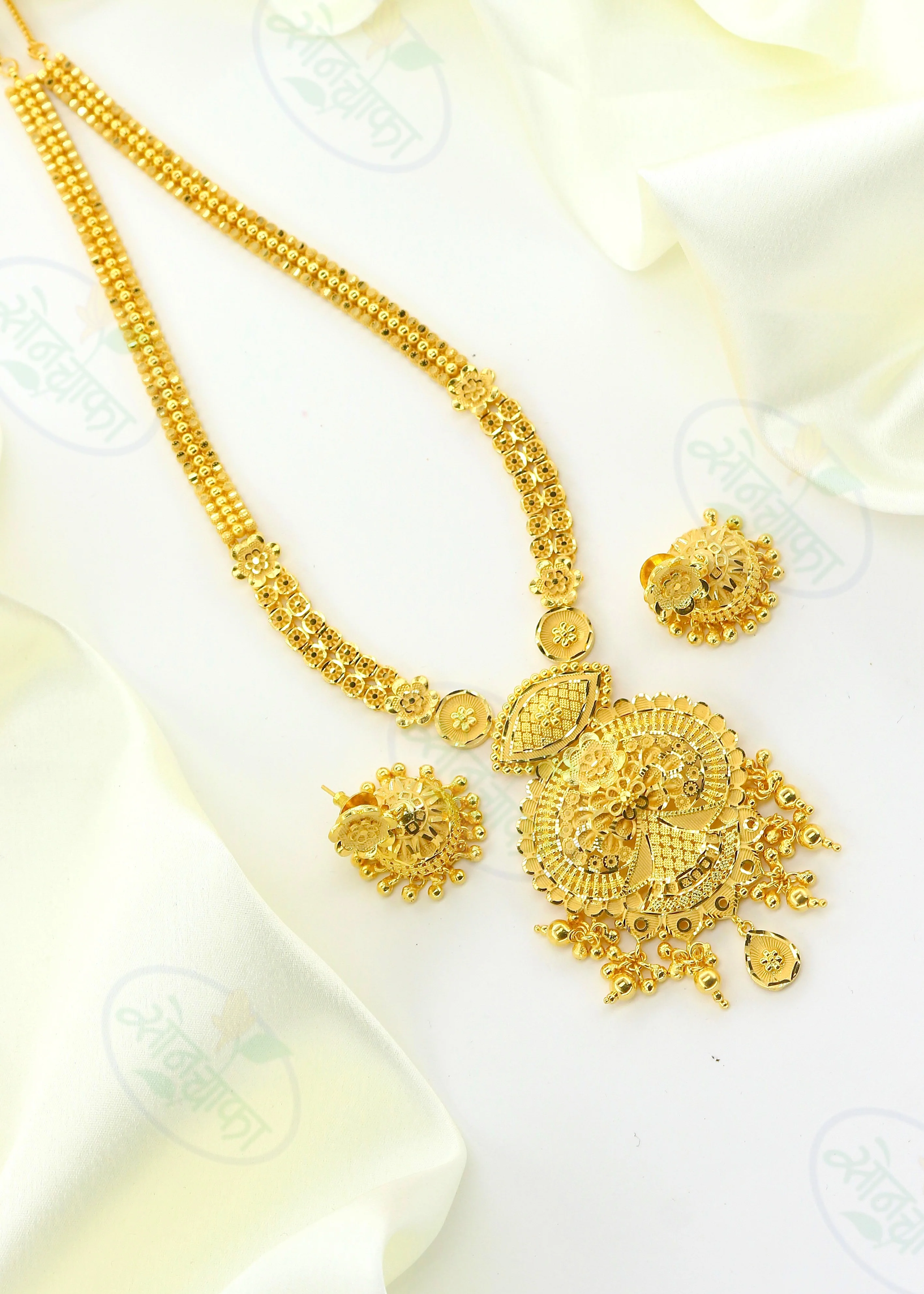 FLOWER DESIGNER NECKLACE - Image 4