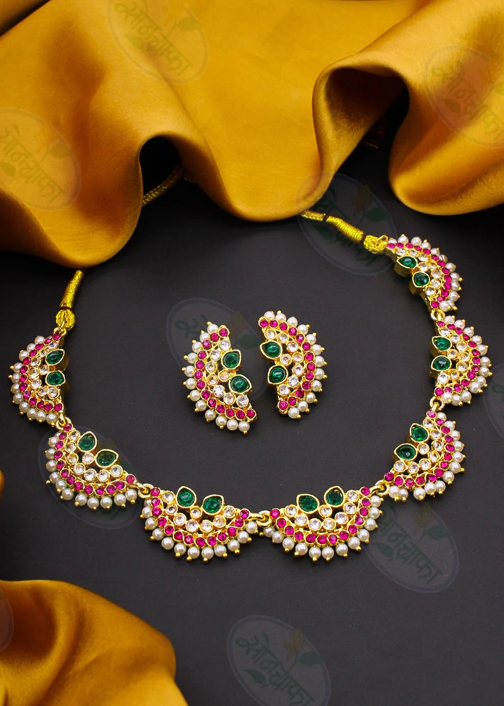 GRACEFUL MOTI NECKLACE - Image 2