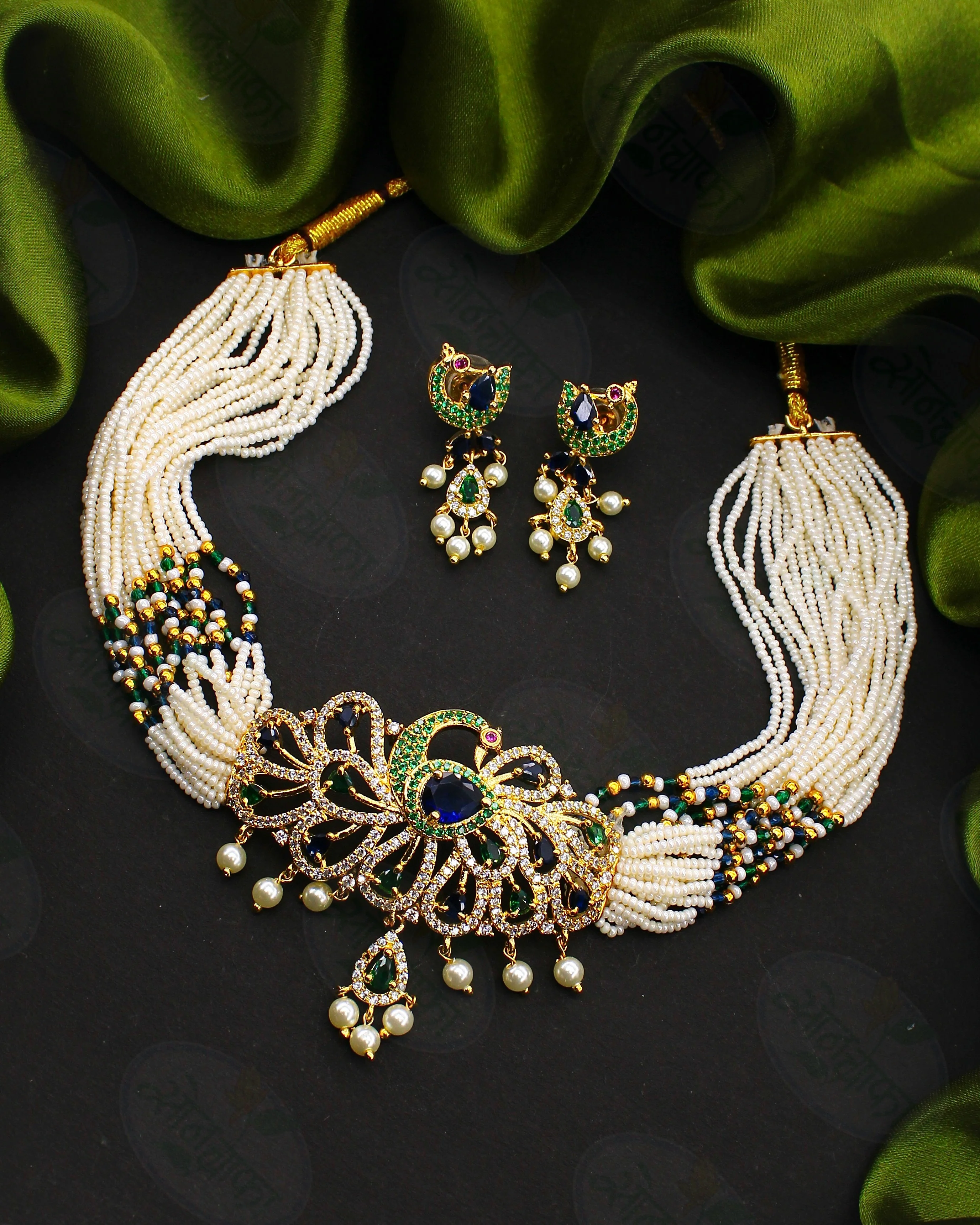GLEAMING PEACOCK CHOKER SET - Image 3