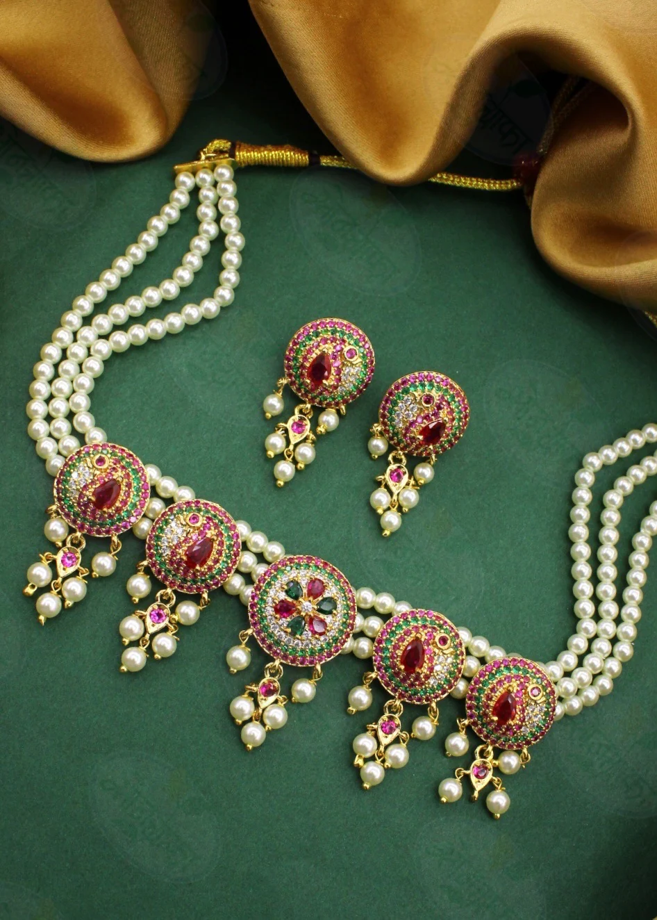 FLORET WITH PEACOCK NECKLACE - Image 6