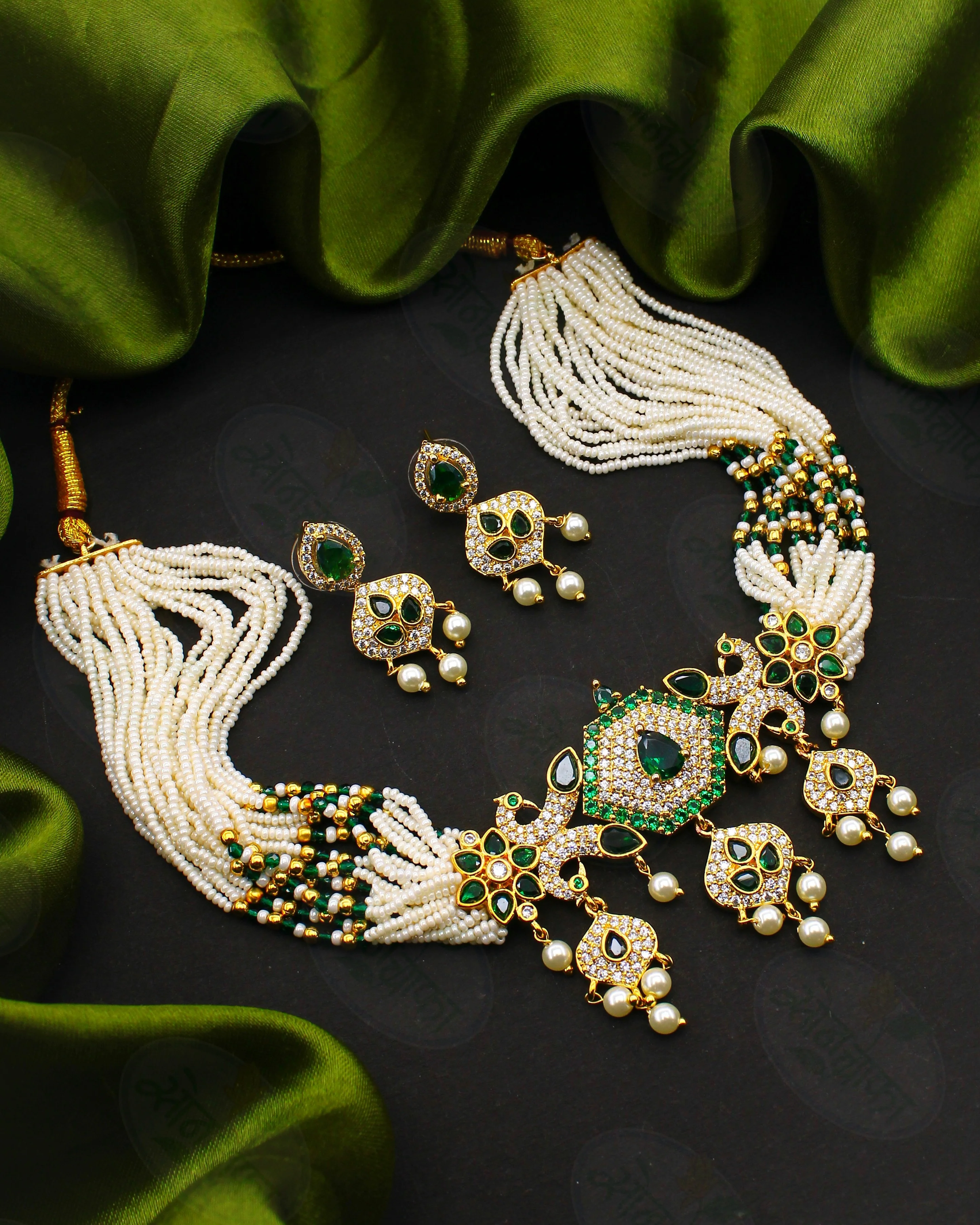 IMPRESSIVE MOTI NECKLACE - Image 5