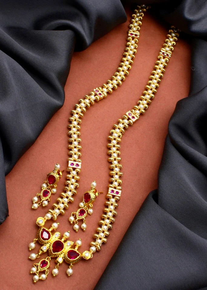 IMPERIAL MOTI NECKLACE - Image 9