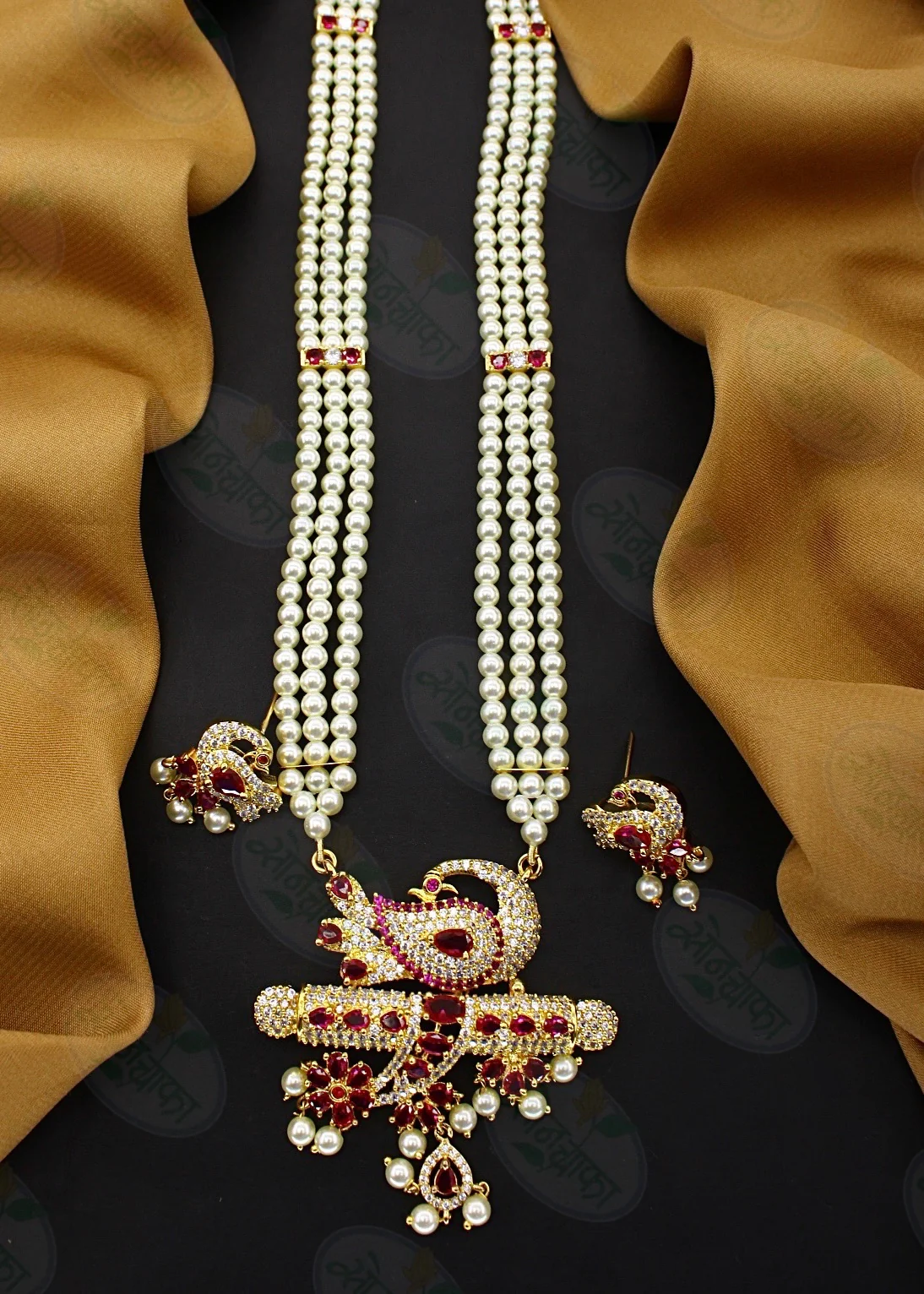 GLEAMING PEACOCK NECKLACE - Image 3