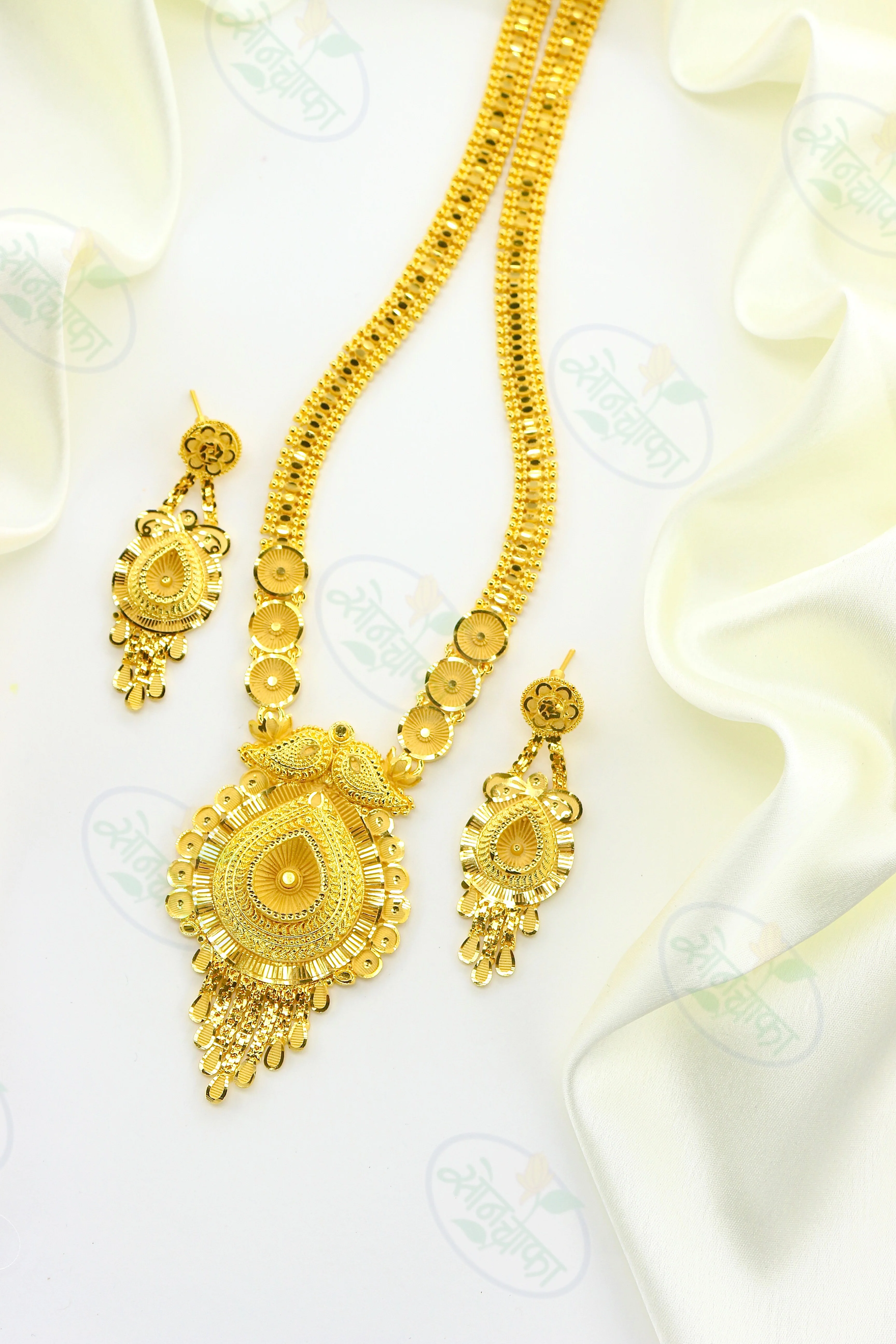 DROPLET DESIGNER NECKLACE - Image 3