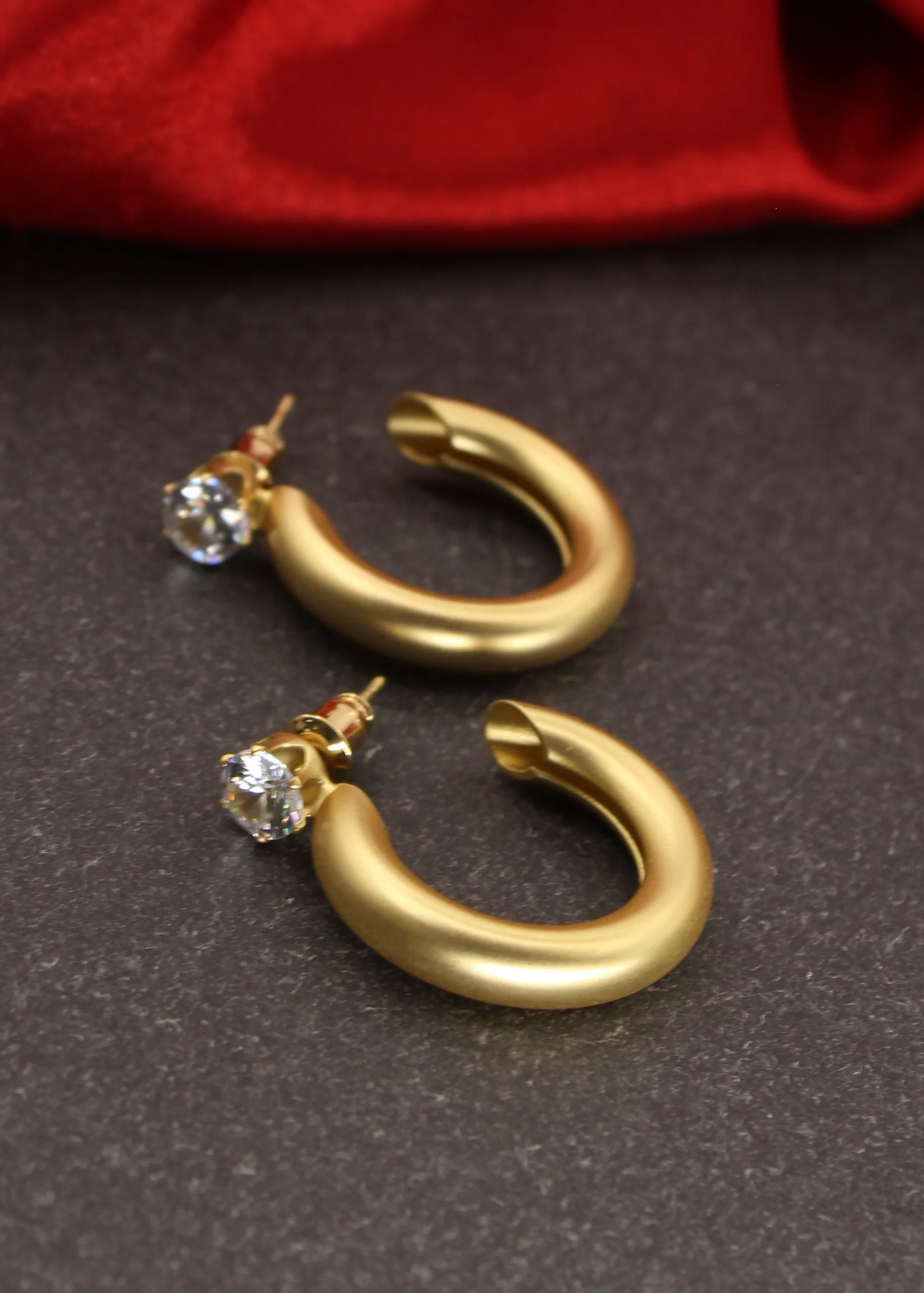 GORGEOUS DIA EARRINGS - Image 3