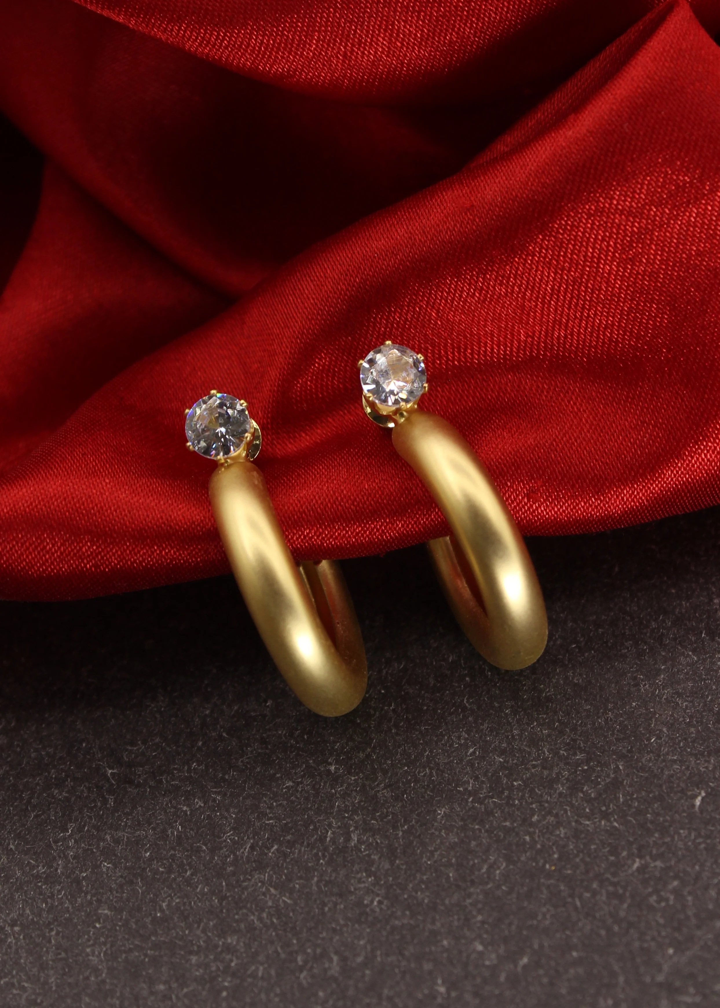GORGEOUS DIA EARRINGS - Image 5