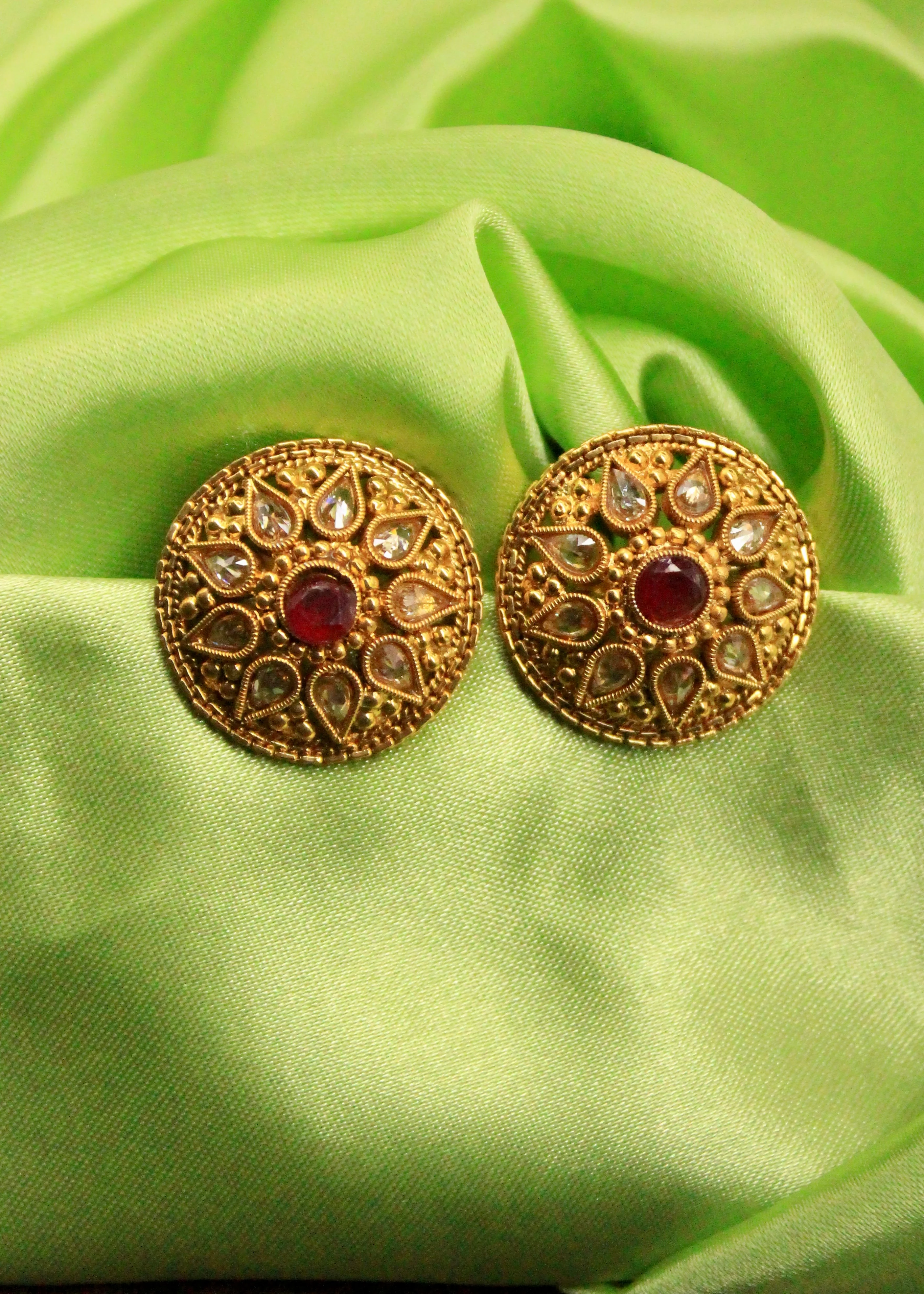 ENTICING TRADITIONAL EARRINGS - Image 2
