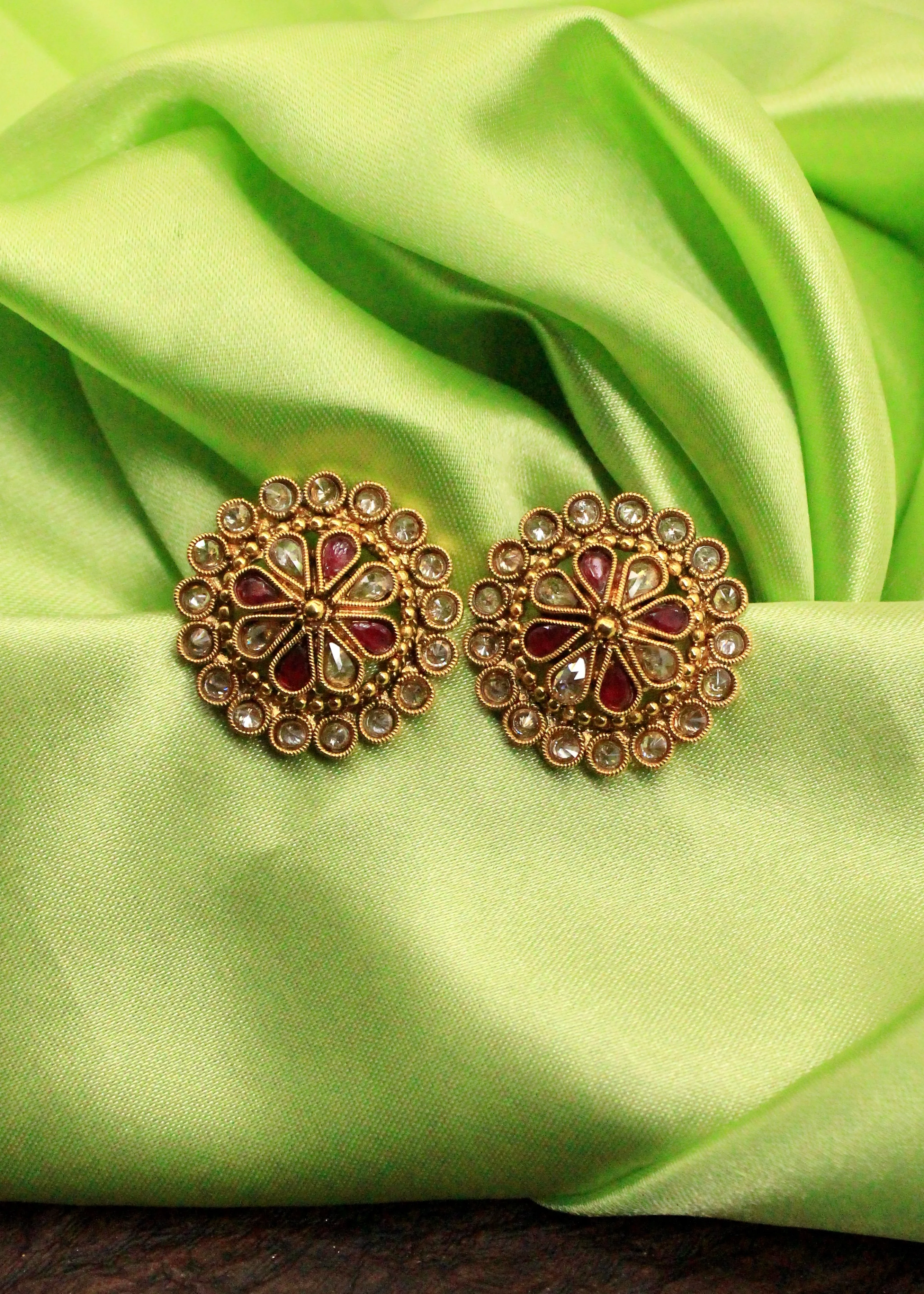 RADIANT FLORAL TRADITIONAL EARRINGS - Image 2