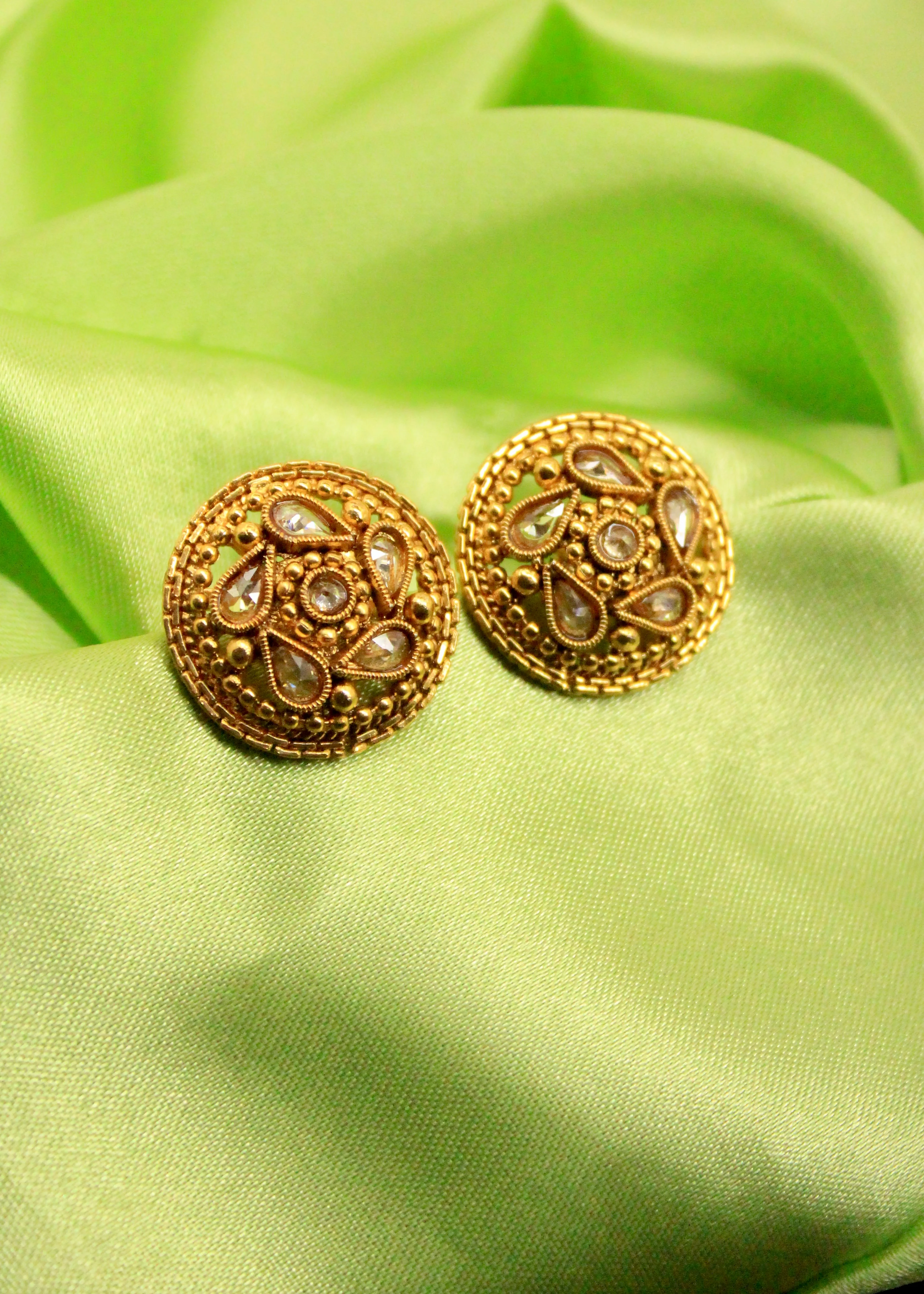ROUND SHAPE ANTIQUE EARRINGS - Image 3