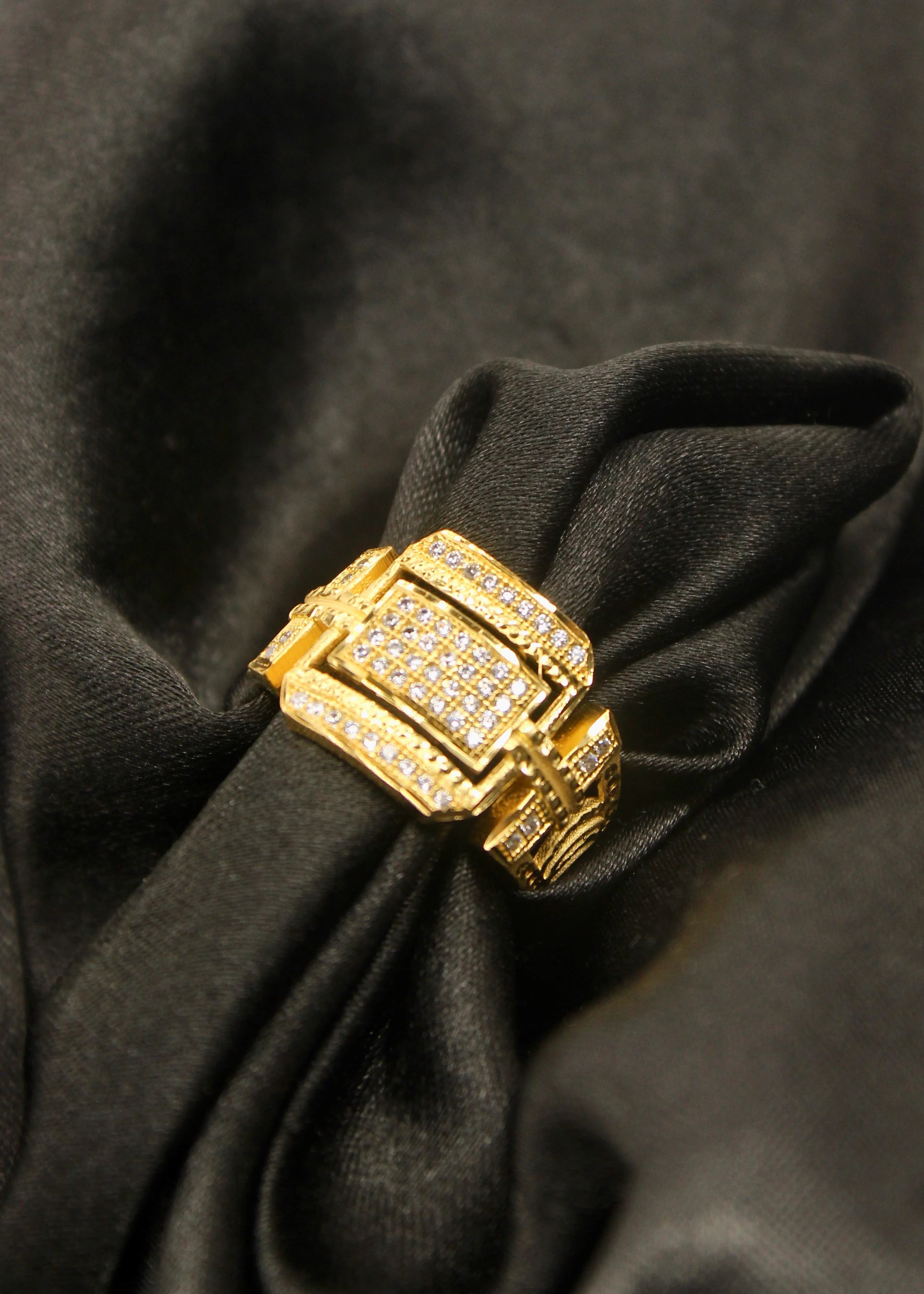 GLOSSY GOLD PLATED MEN'S RING - Image 4