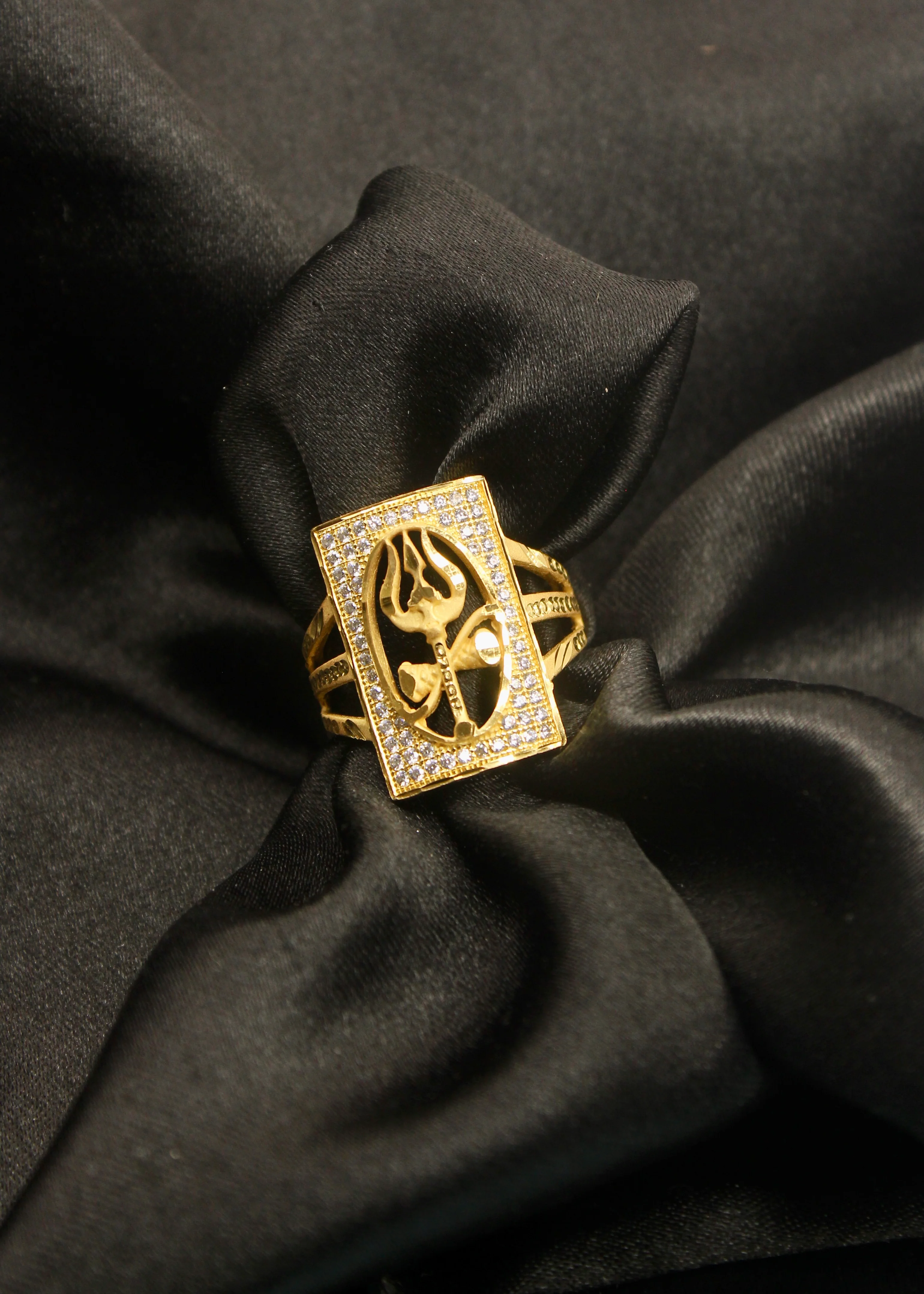 TRISHUL DESIGNER GOLDEN RING - Image 3