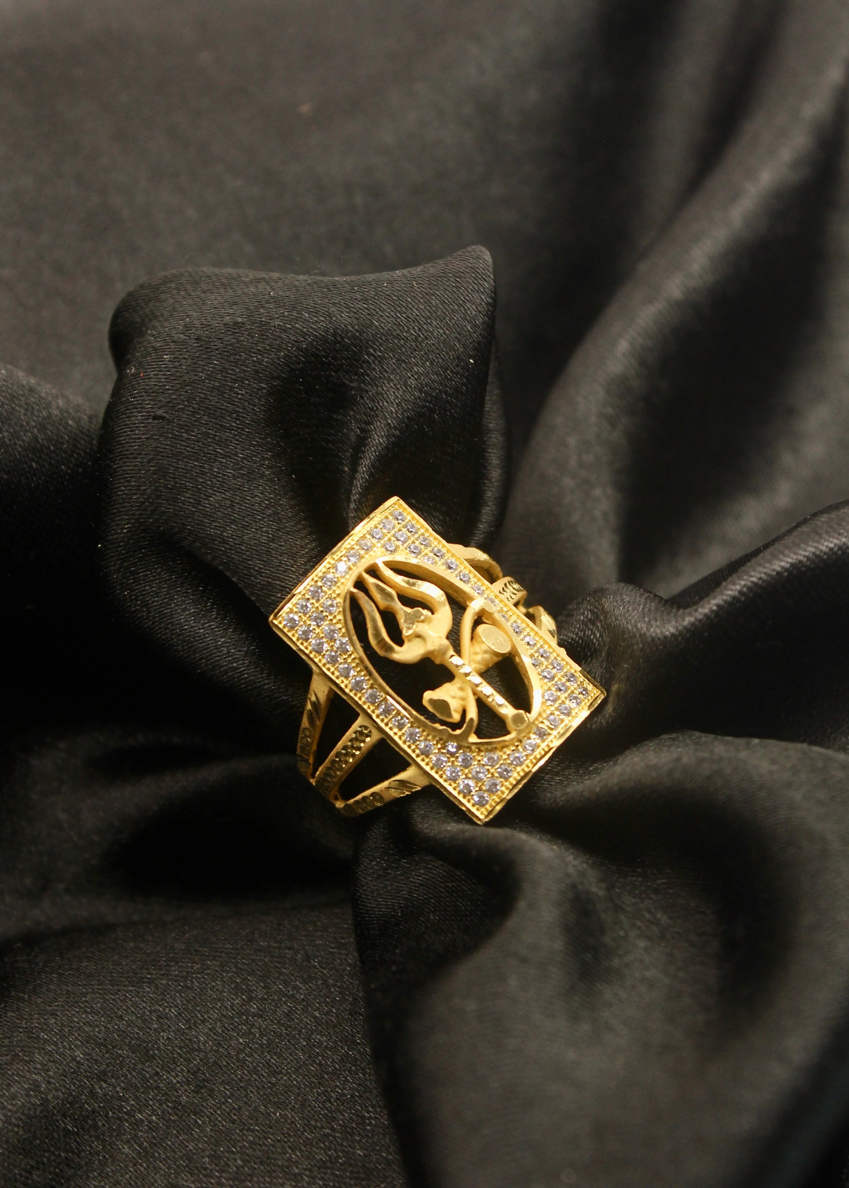 TRISHUL DESIGNER GOLDEN RING - Image 4