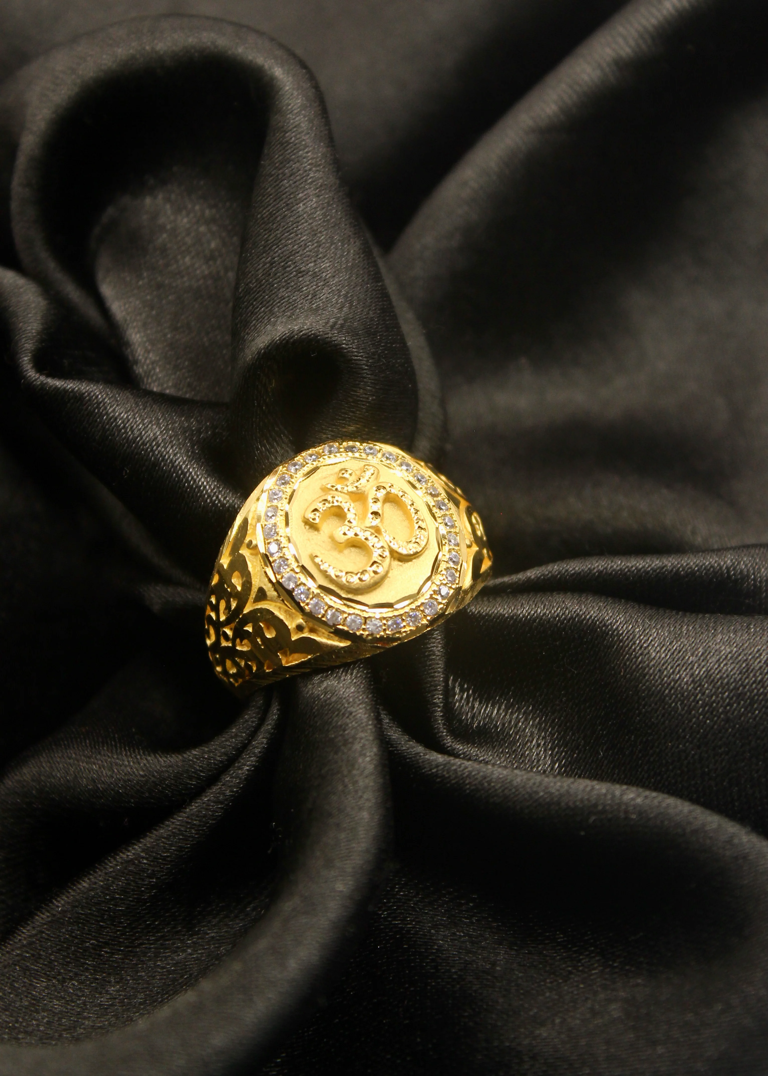 STUNNING MEN'S FINGER RING - Image 2
