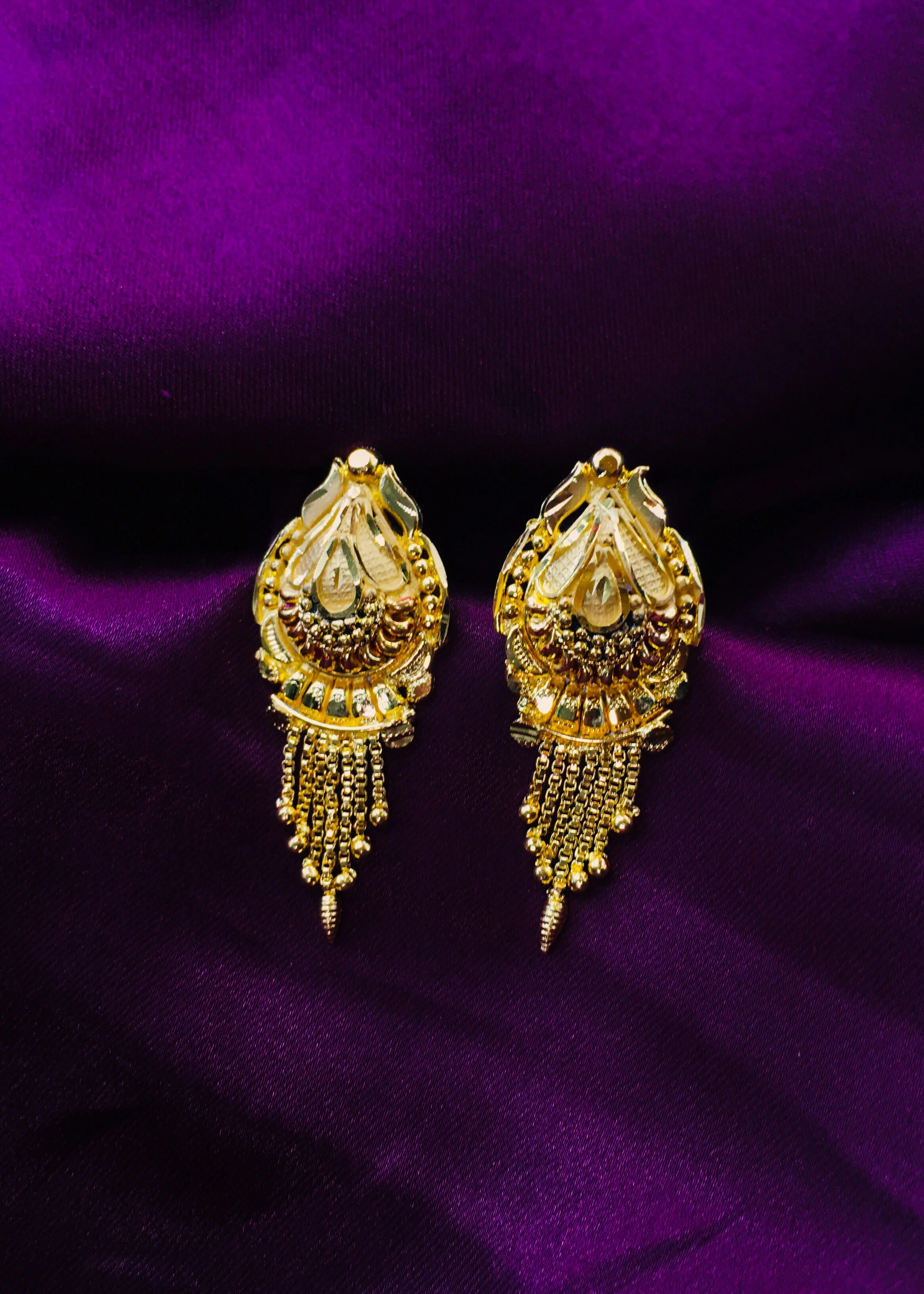 LEAF DESIGNER EARRINGS - Image 2