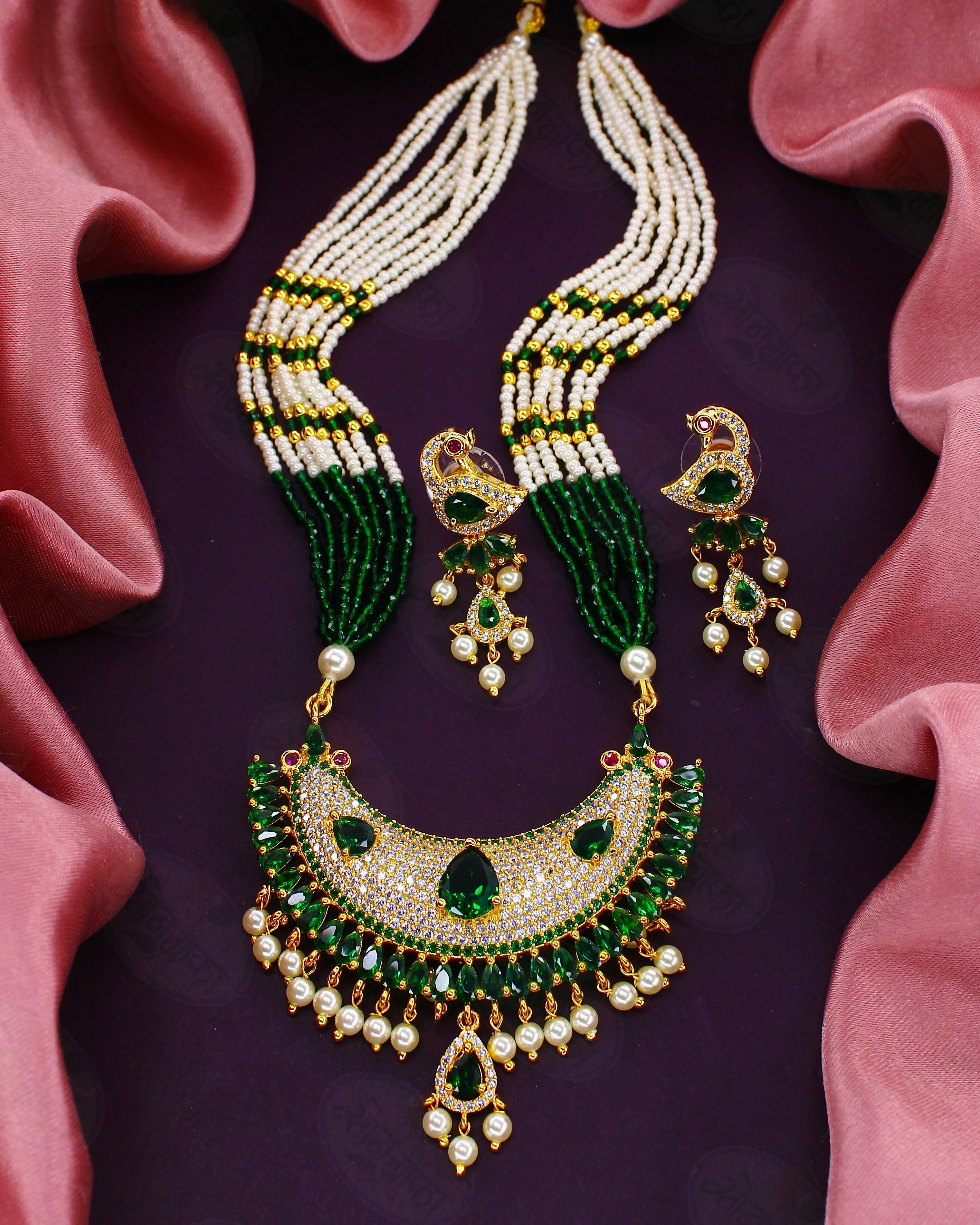 SLEEK DROPLET PEARL NECKLACE - Image 6