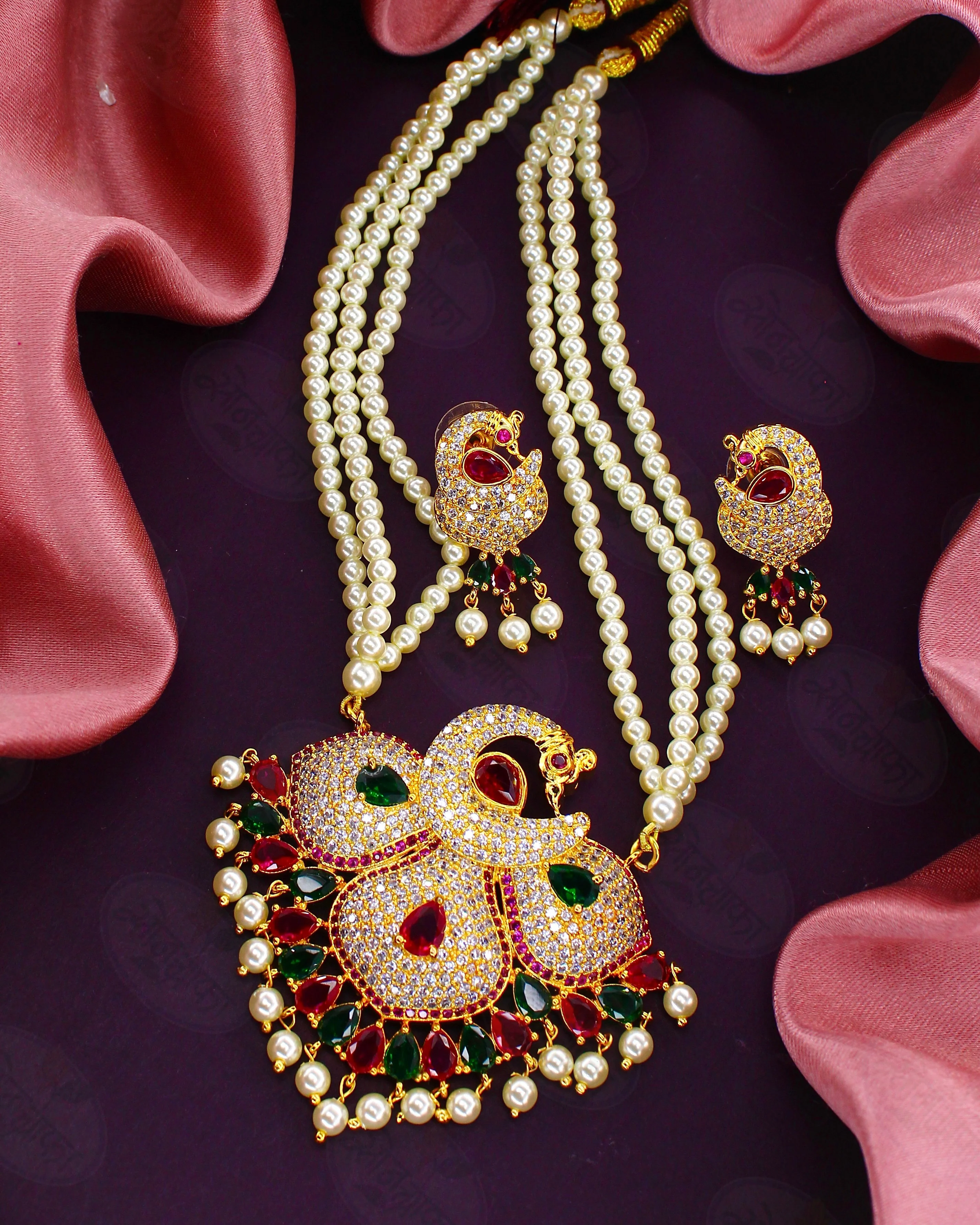 PRETTY ELEGANT PEARL NECKLACE - Image 4