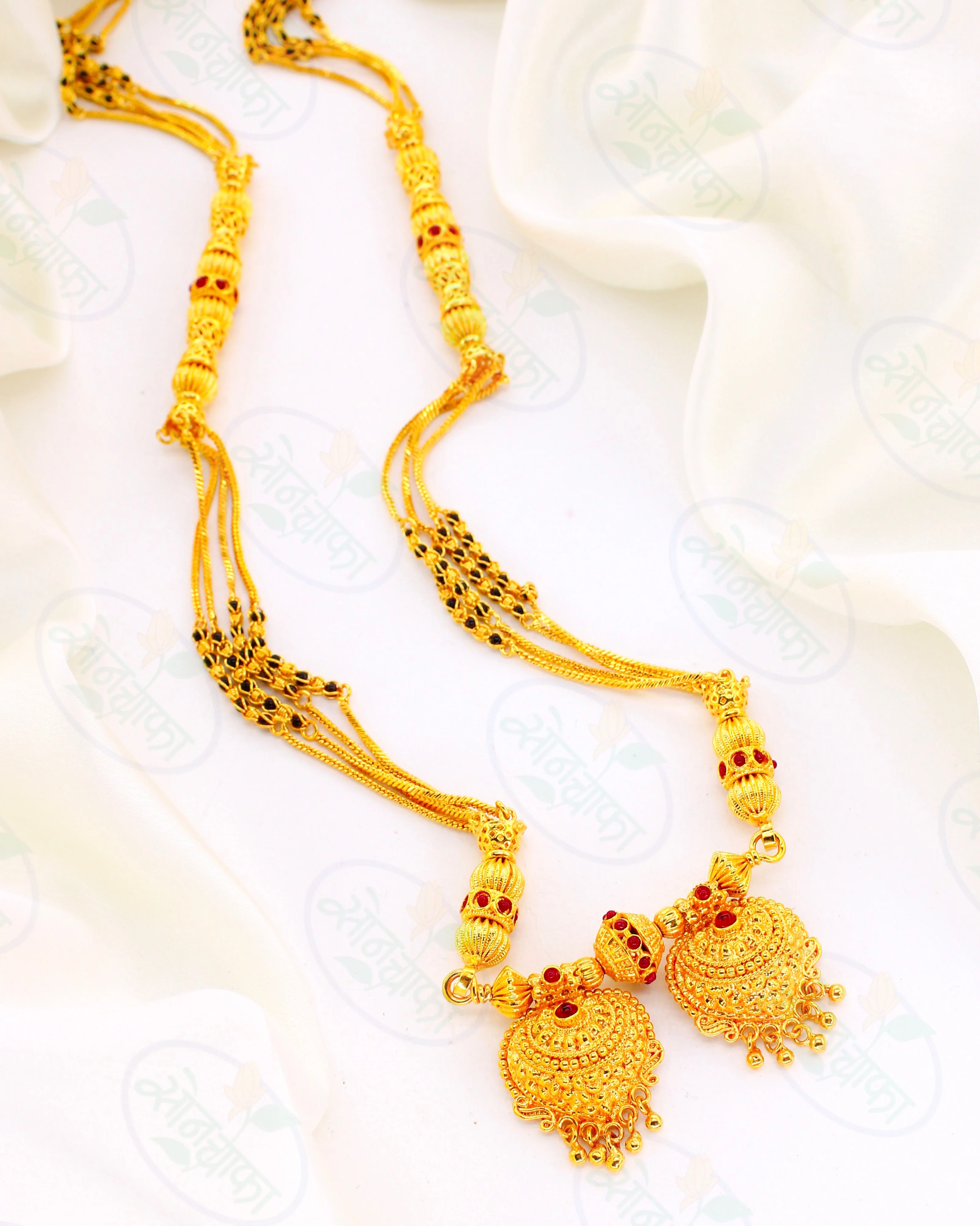 SLEEK CONTEMPORARY MANGALSUTRA - Image 3